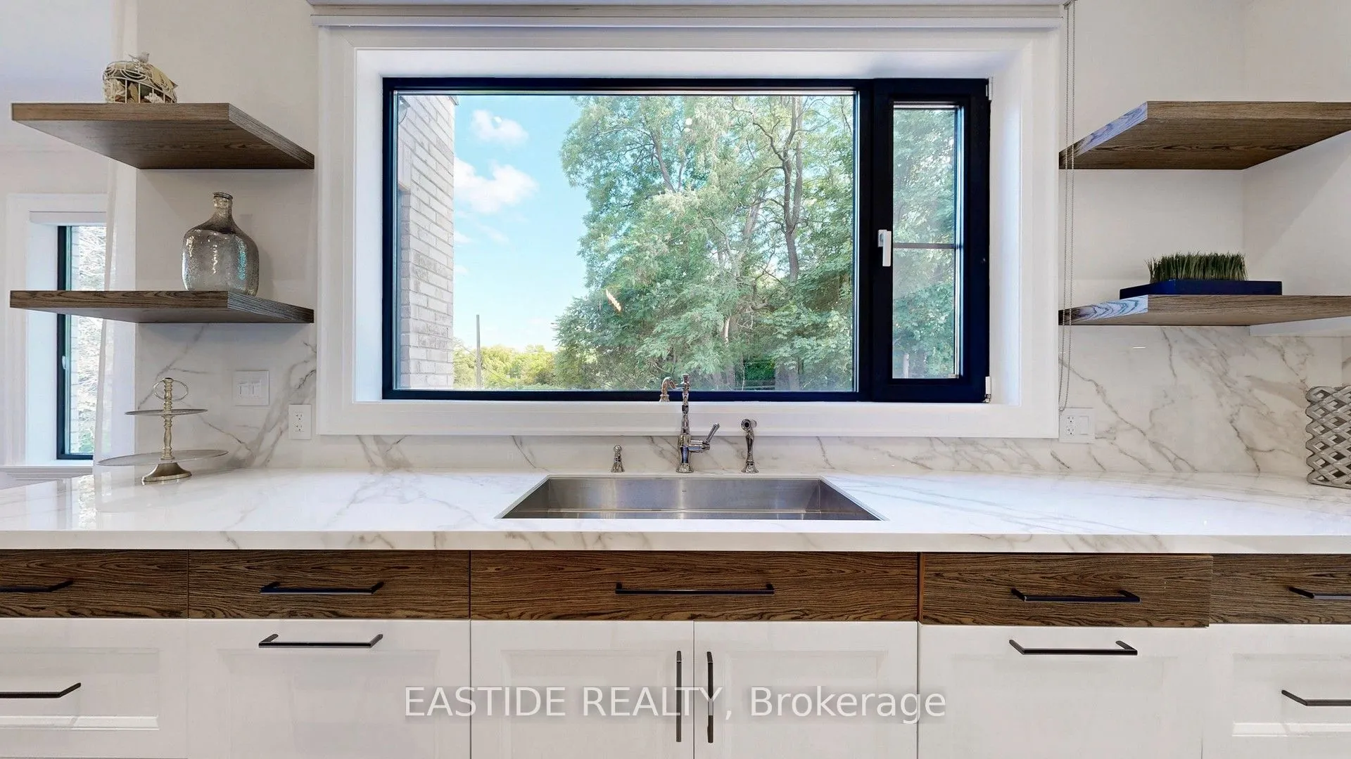 1 Ennismore Place