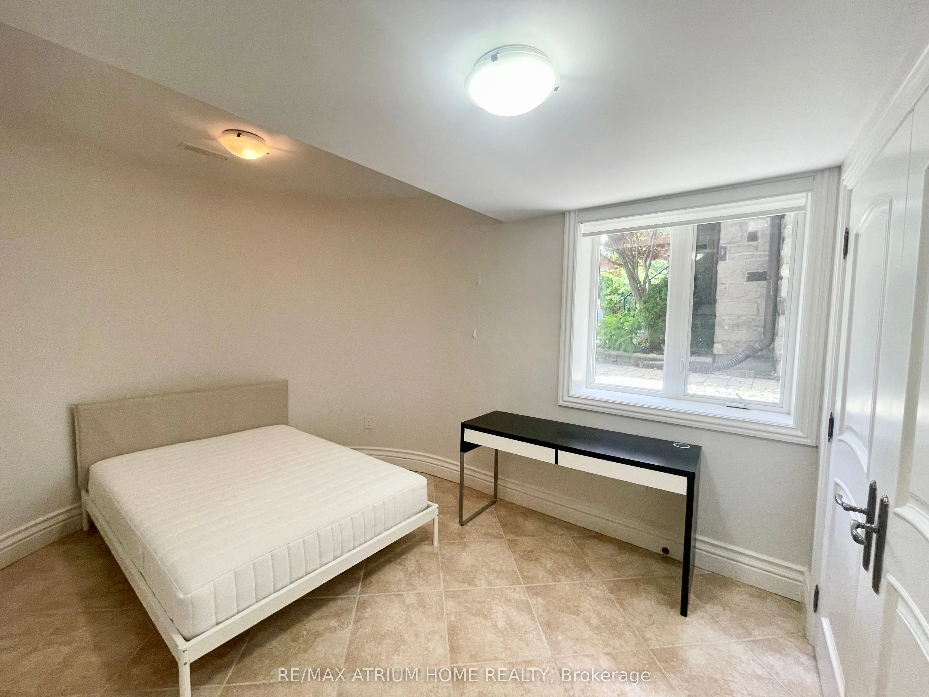 185 Parkview Avenue