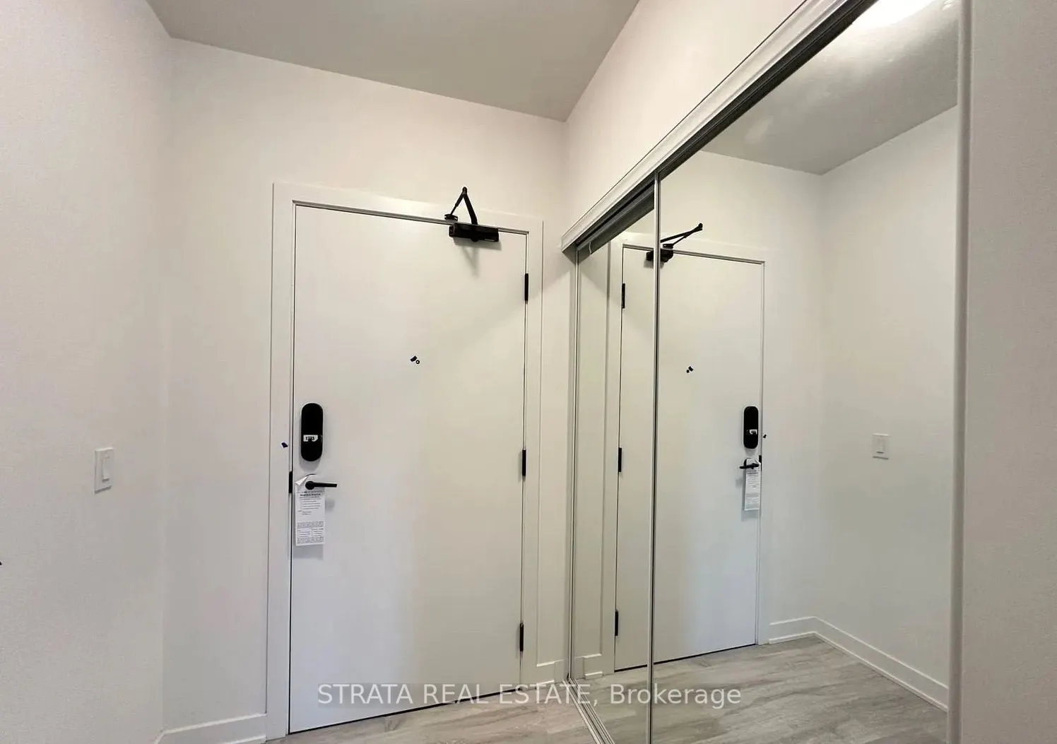 135 Lower Sherbourne St, #1733W