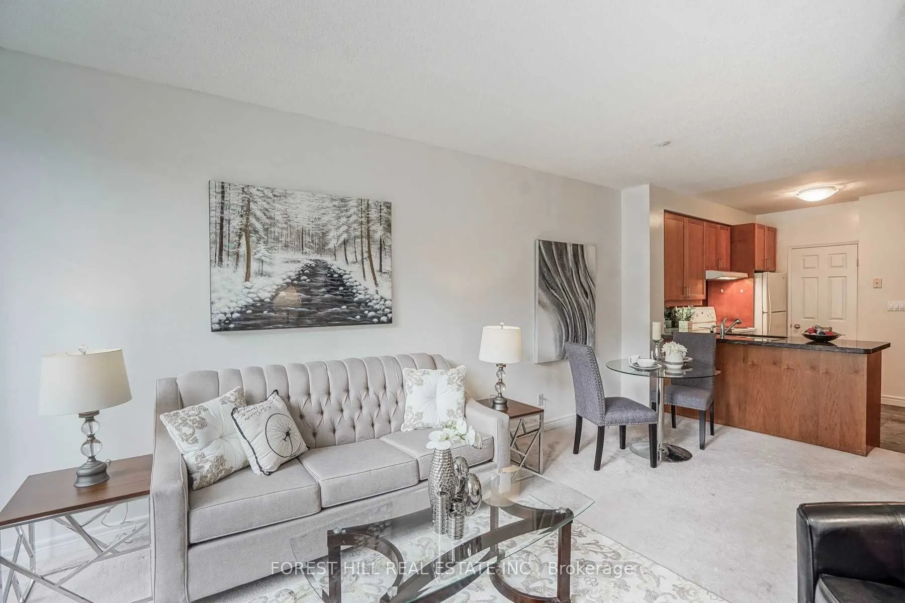 55 Bloor Street E, #605