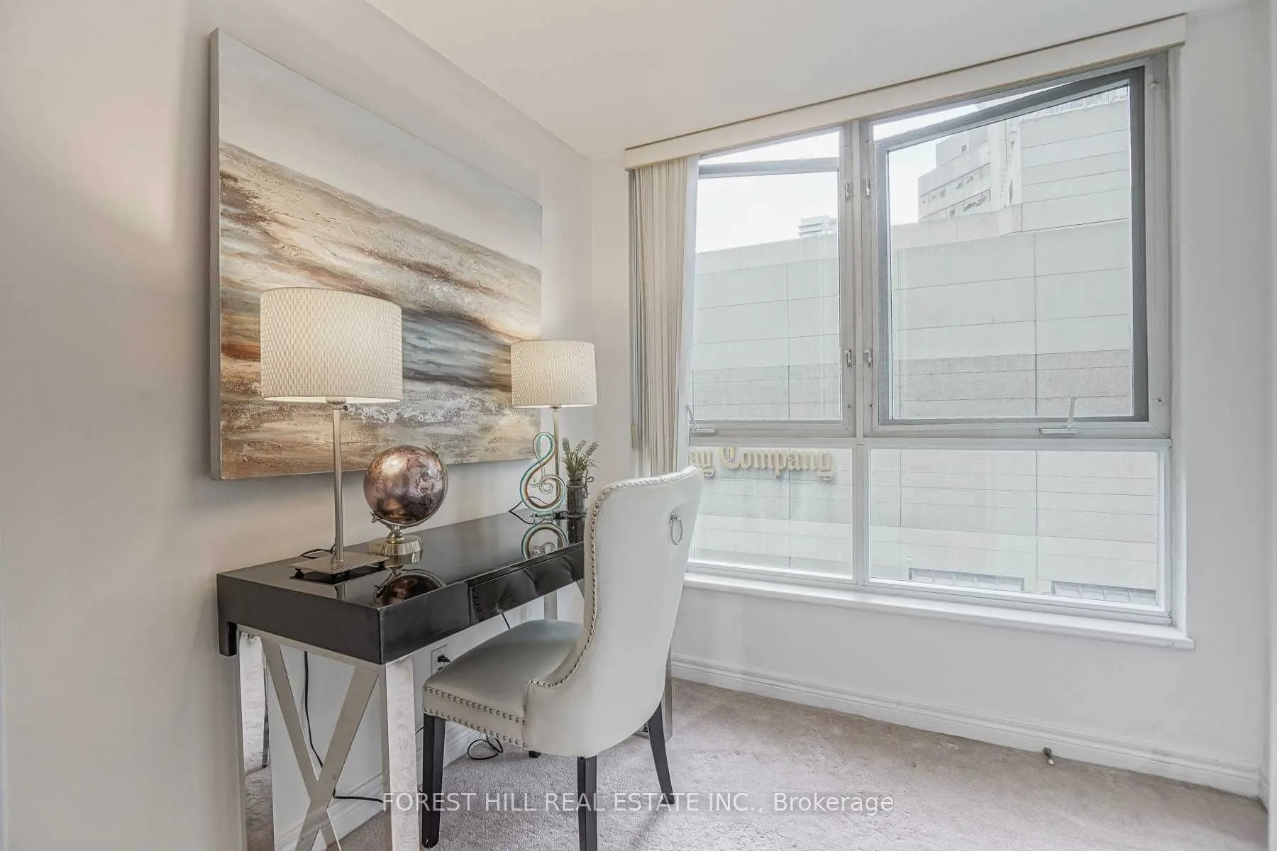 55 Bloor Street E, #605