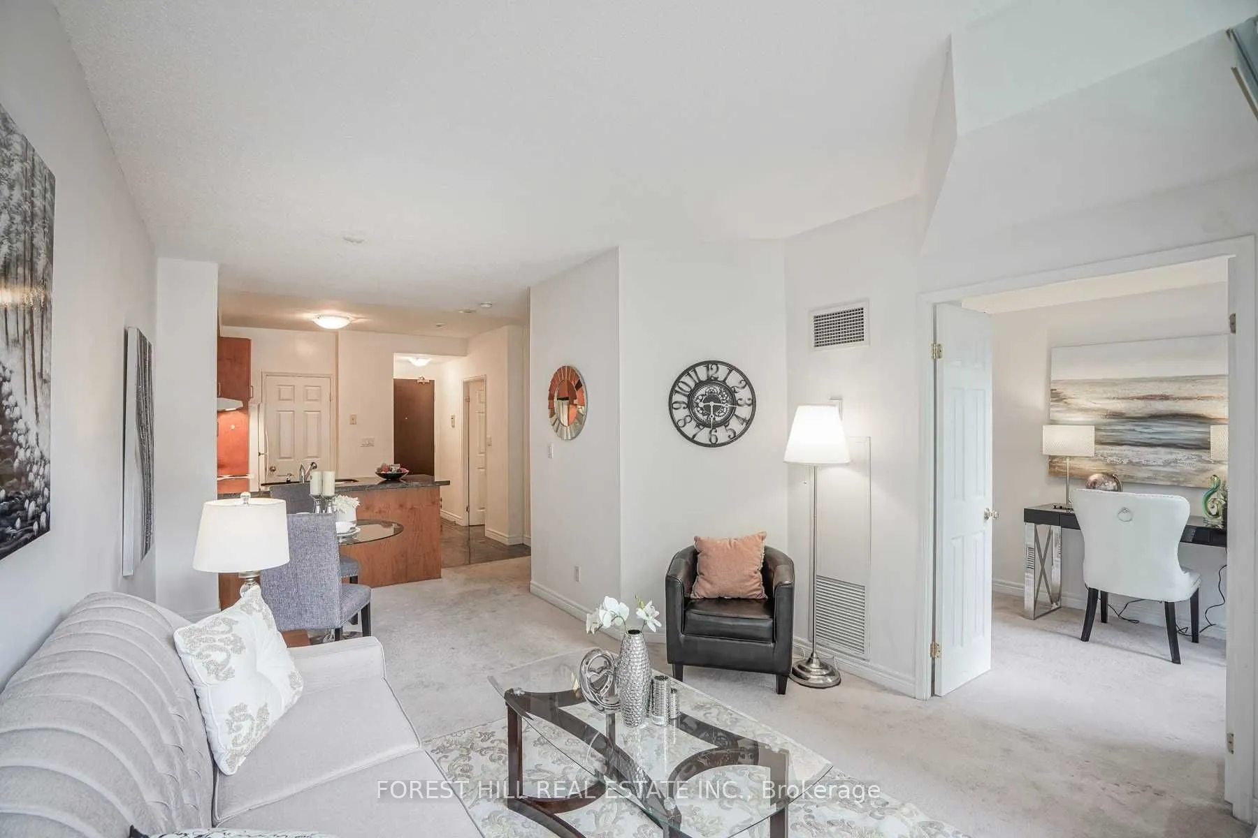 55 Bloor Street E, #605