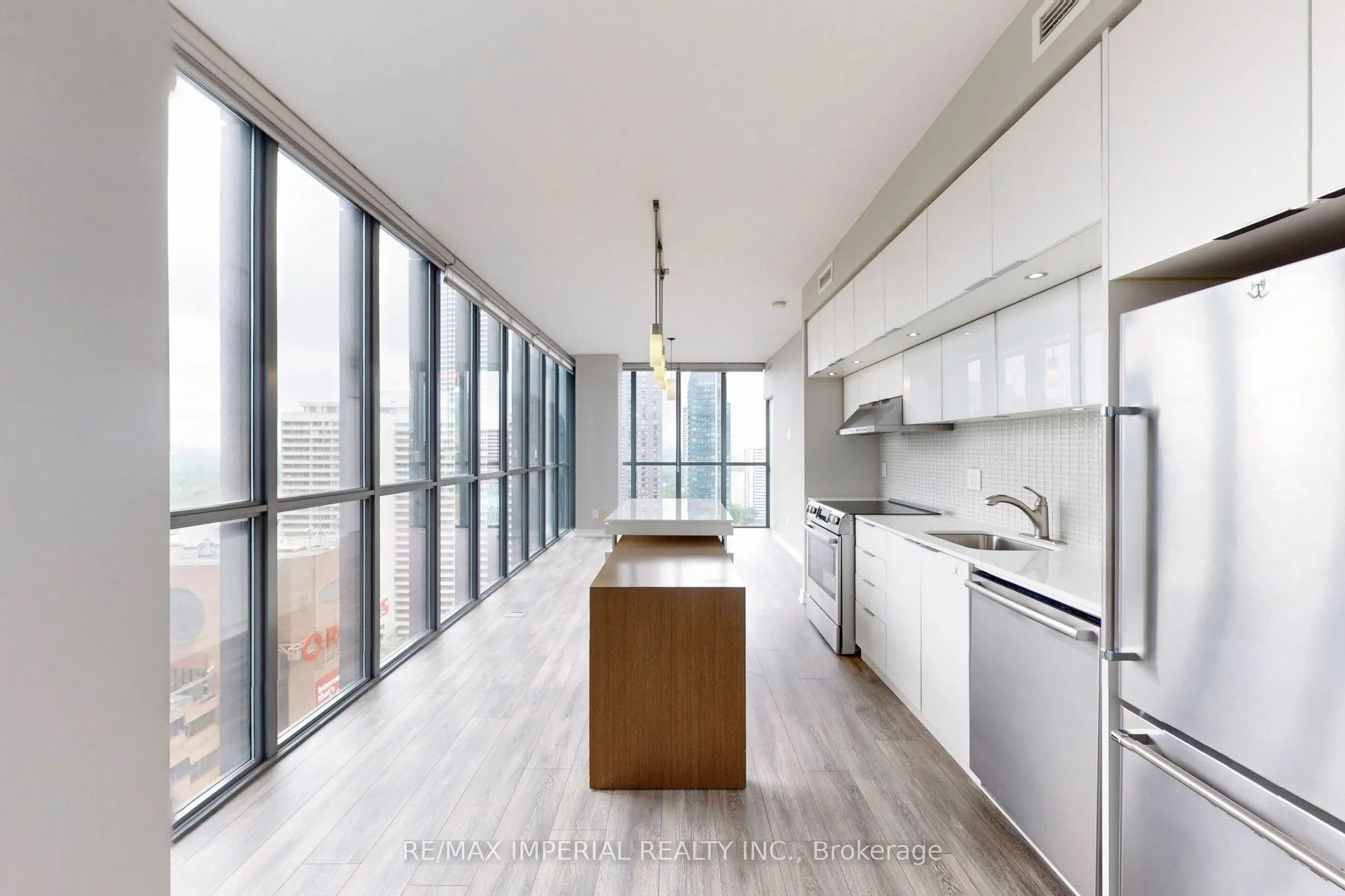 110 Charles Street E, #2308