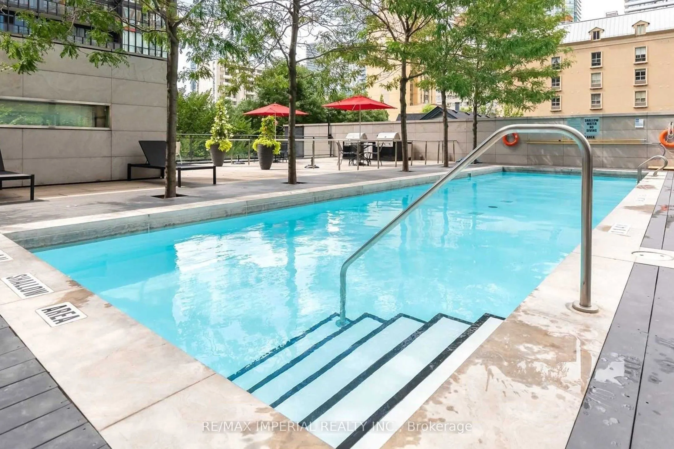 110 Charles Street E, #2308
