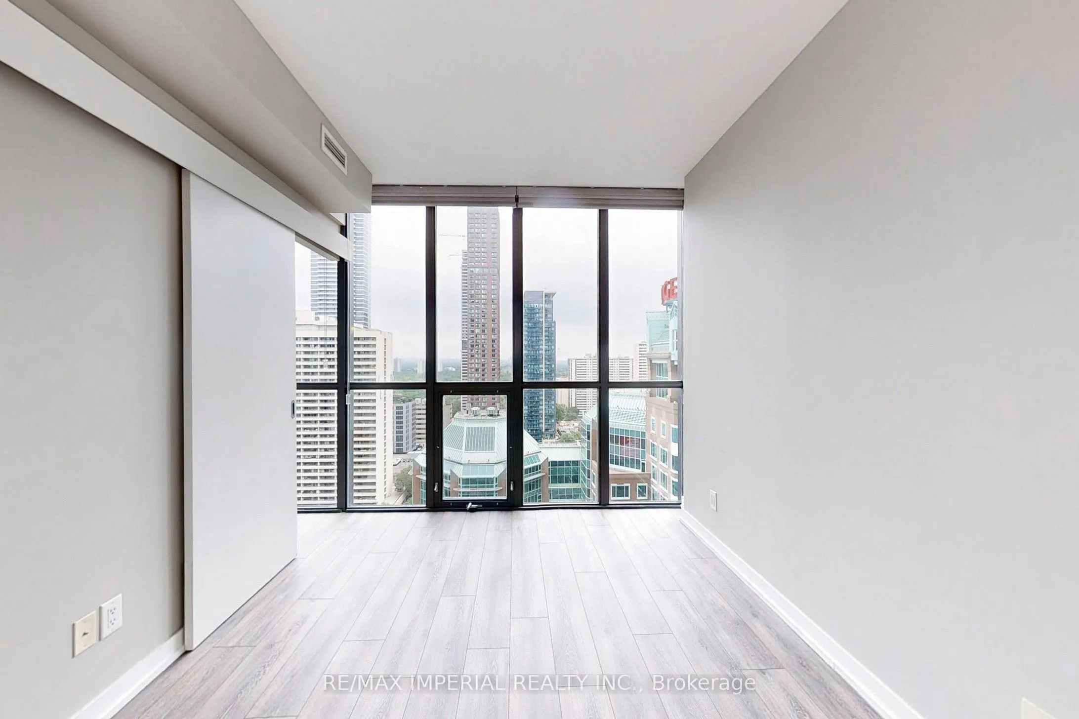 110 Charles Street E, #2308