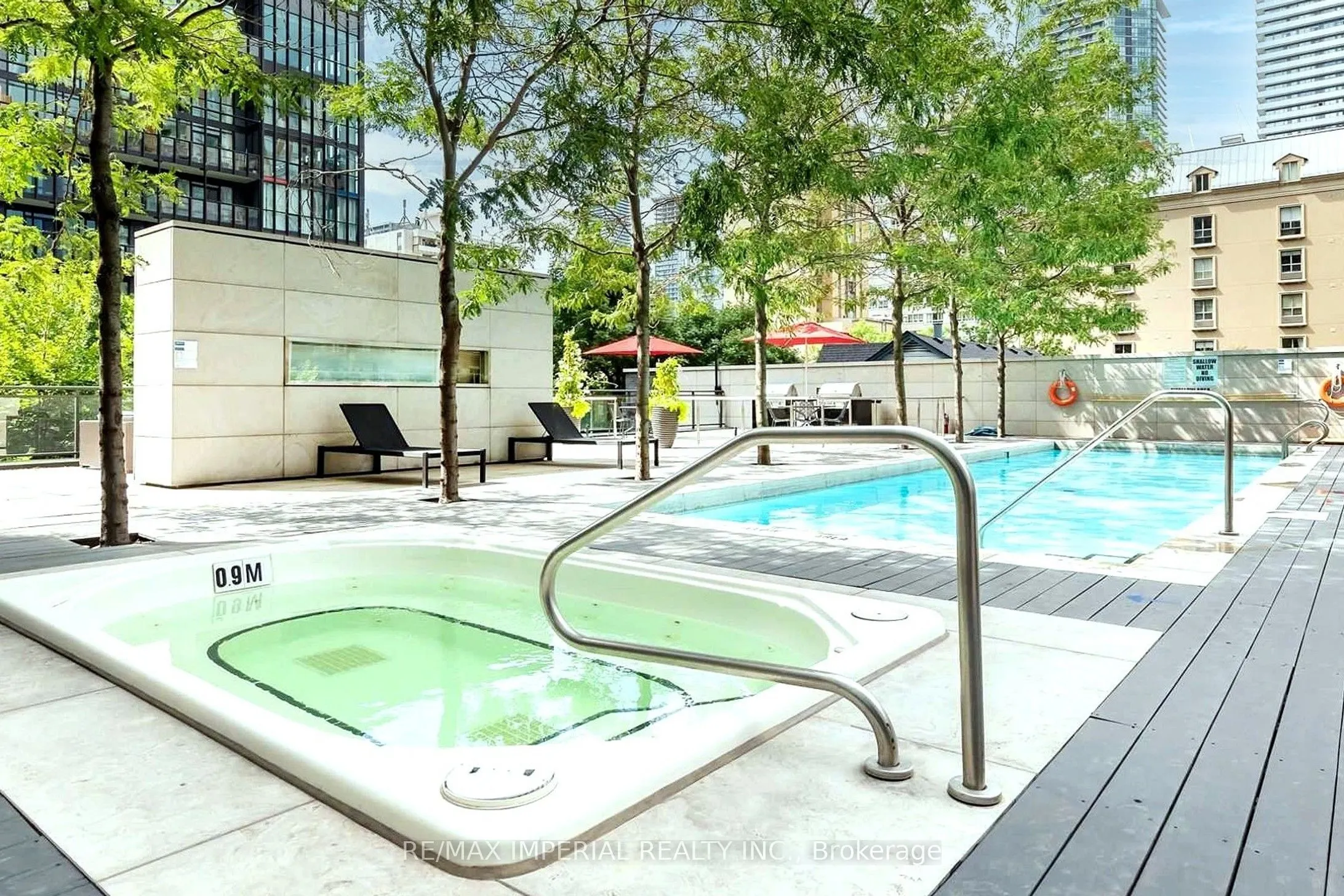 110 Charles Street E, #2308