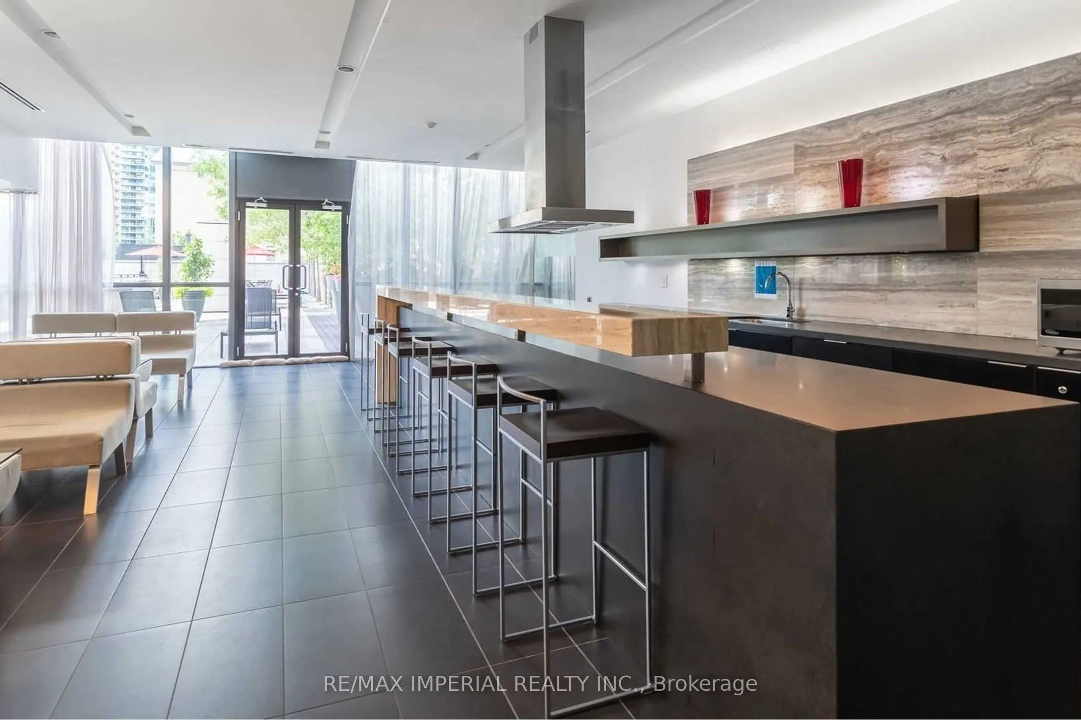 110 Charles Street E, #2308