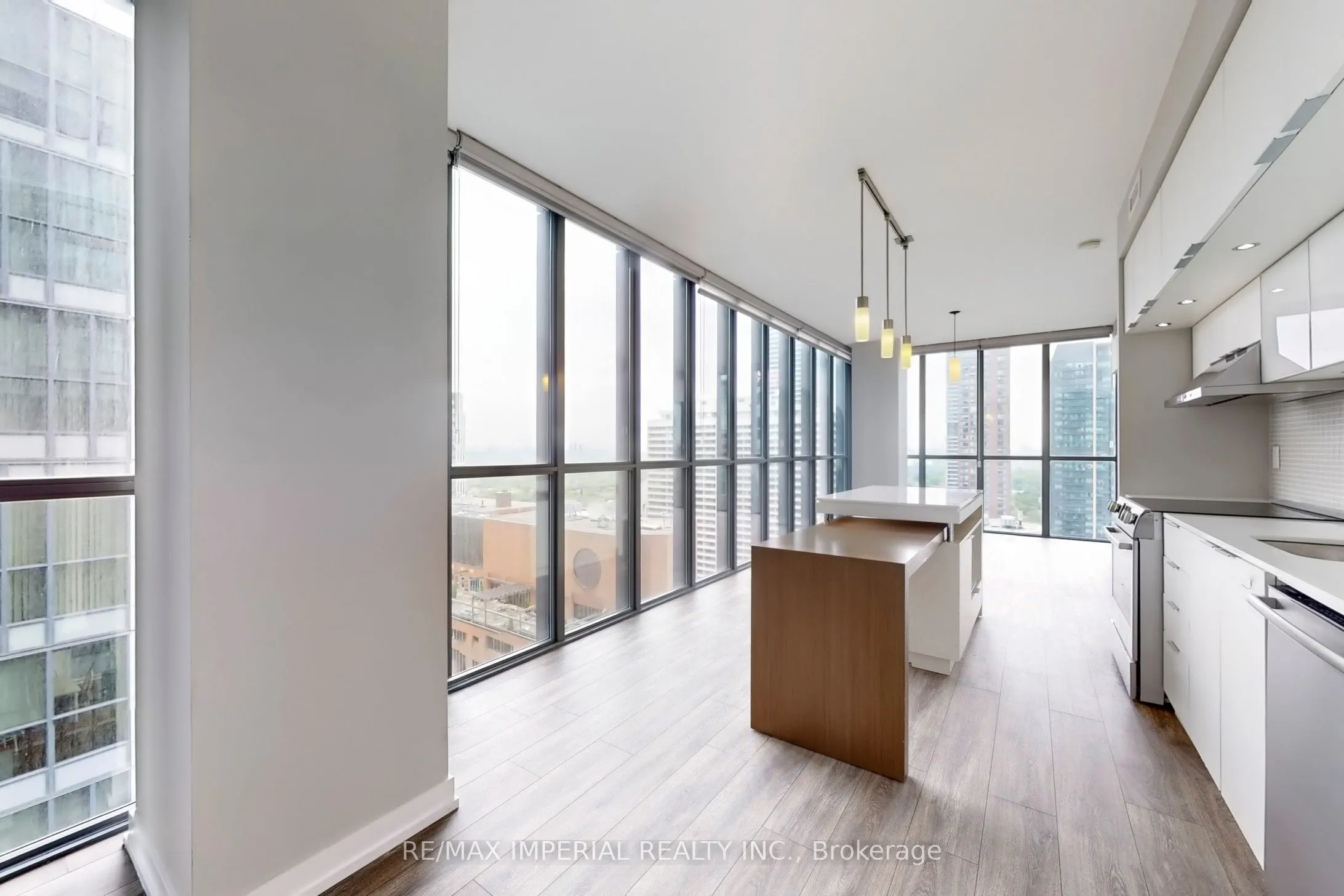 110 Charles Street E, #2308
