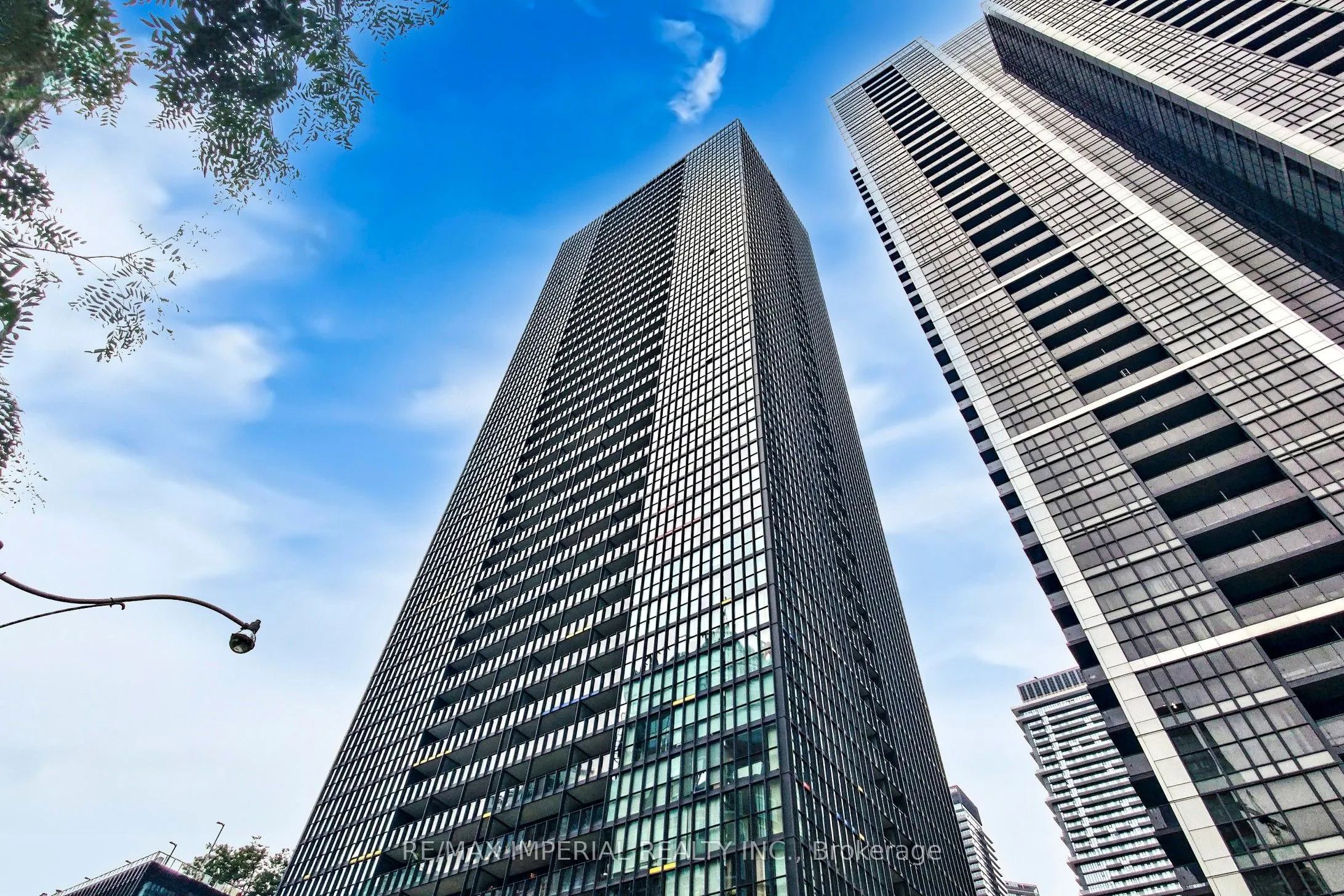 110 Charles Street E, #2308
