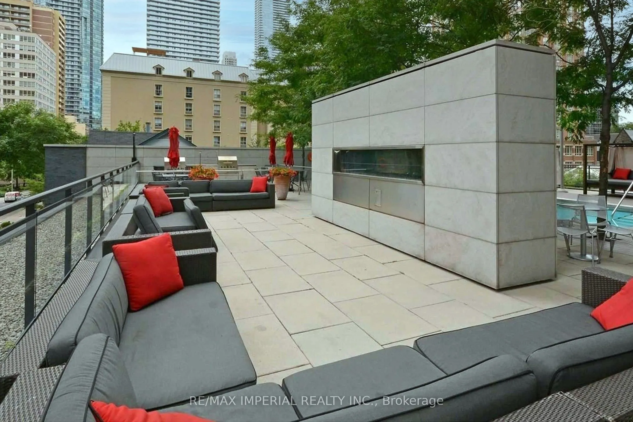 110 Charles Street E, #2308