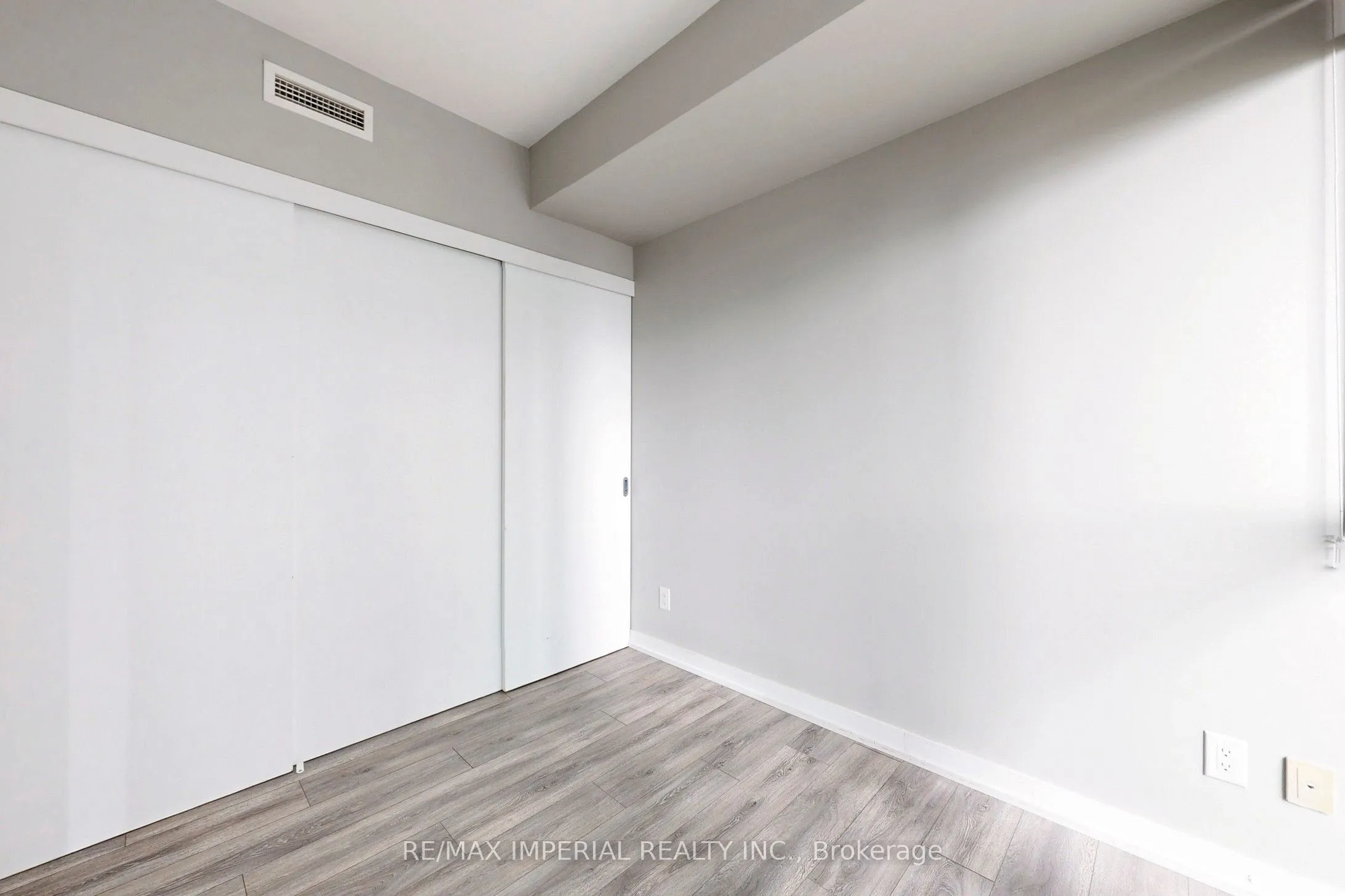 110 Charles Street E, #2308
