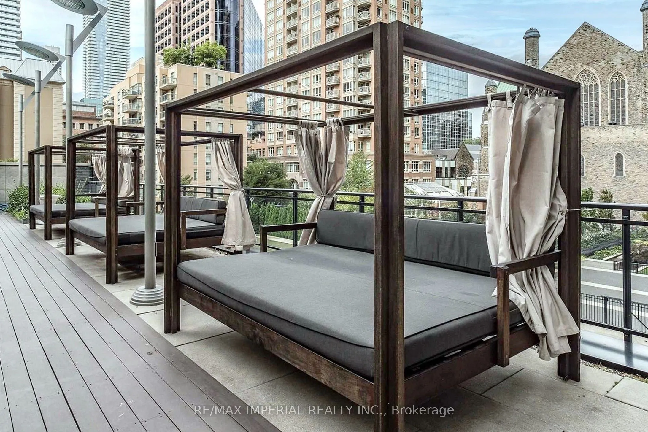 110 Charles Street E, #2308
