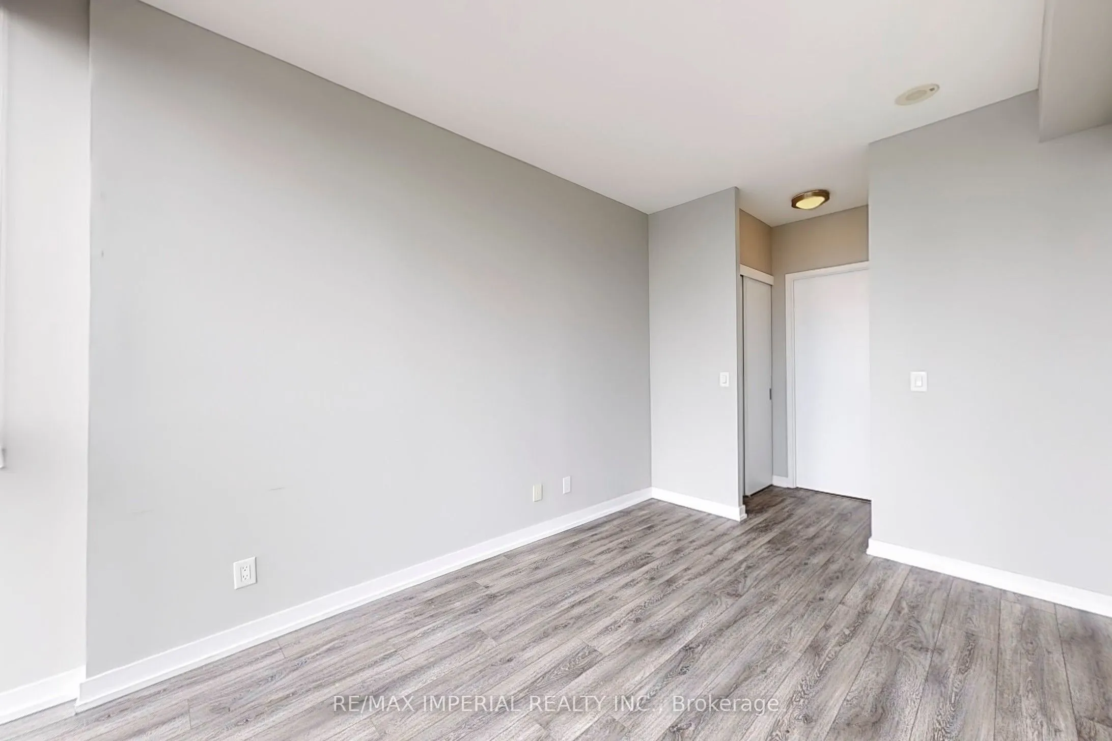 110 Charles Street E, #2308