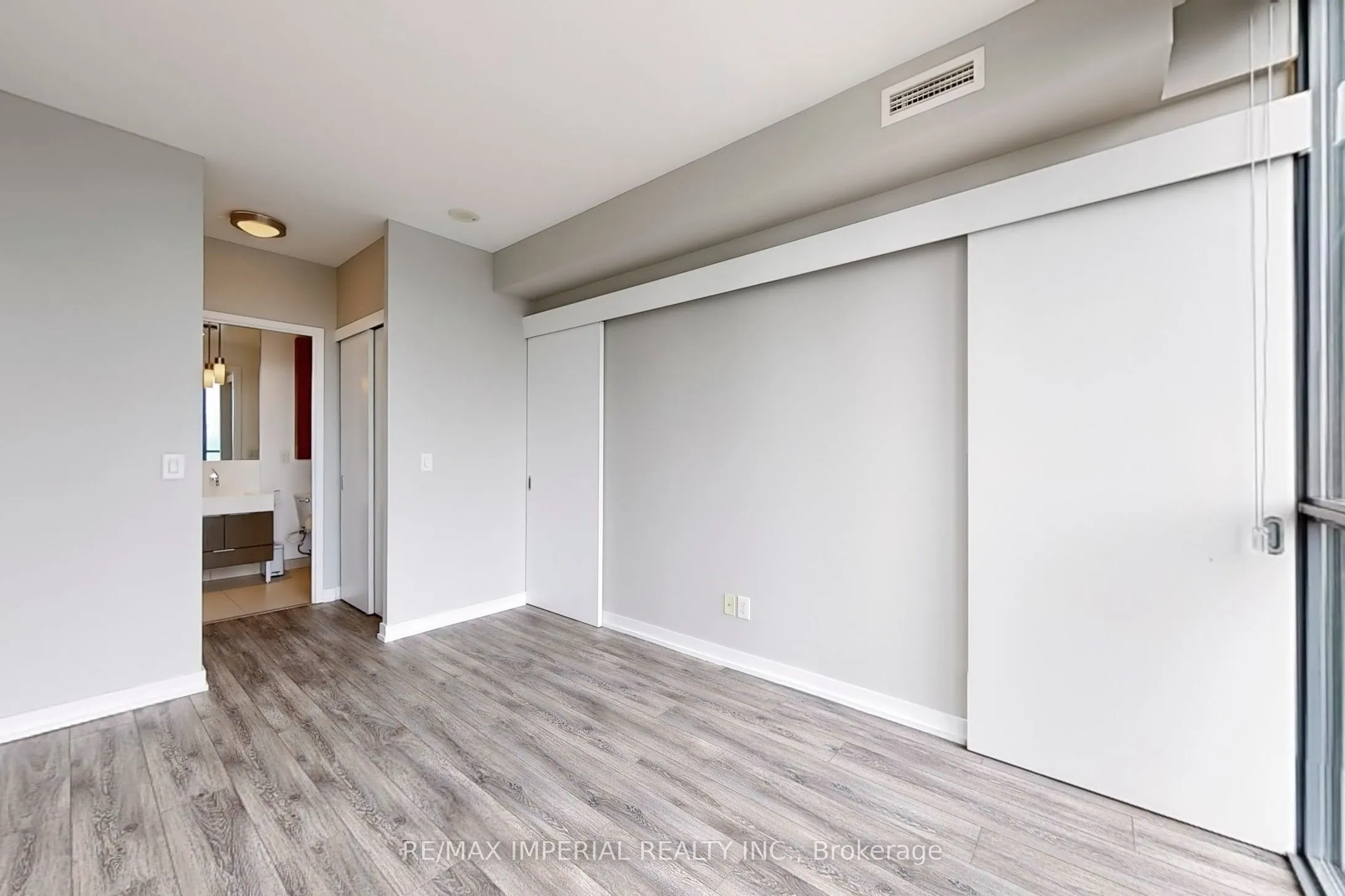 110 Charles Street E, #2308