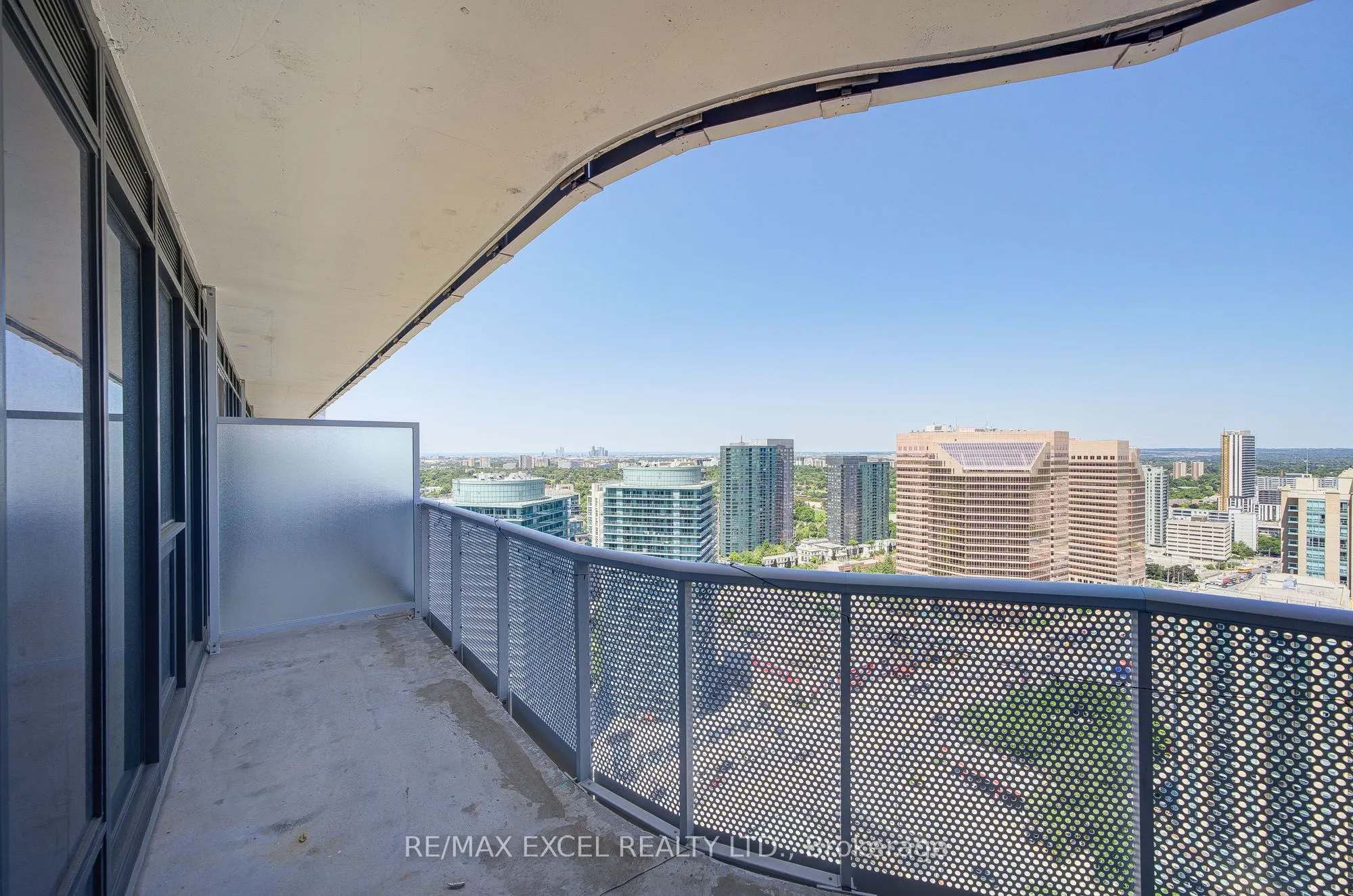15 Holmes Avenue, #2807