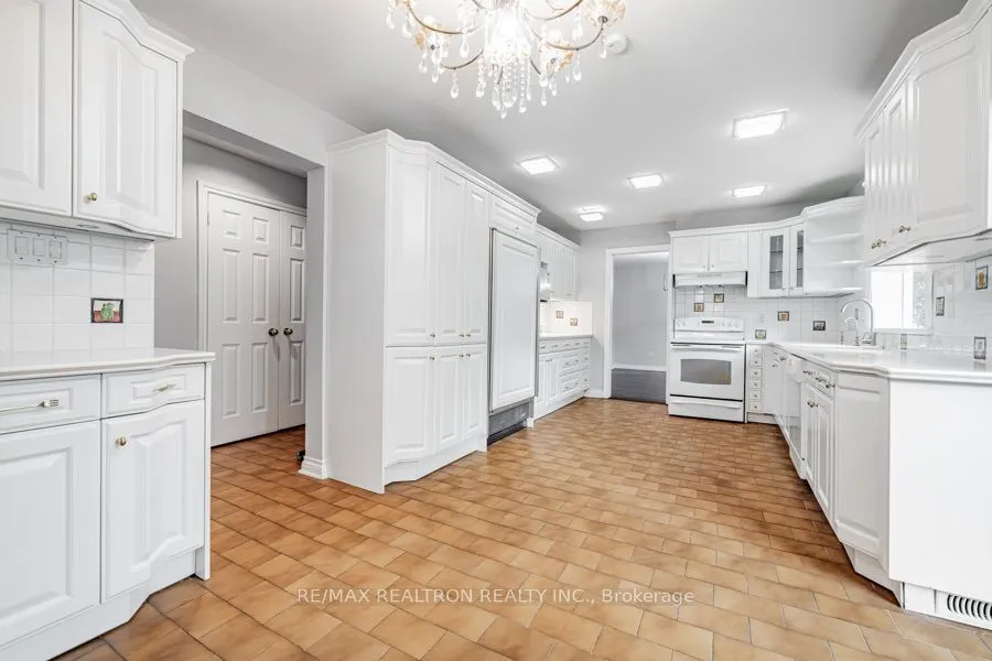 23 Lawnview Drive