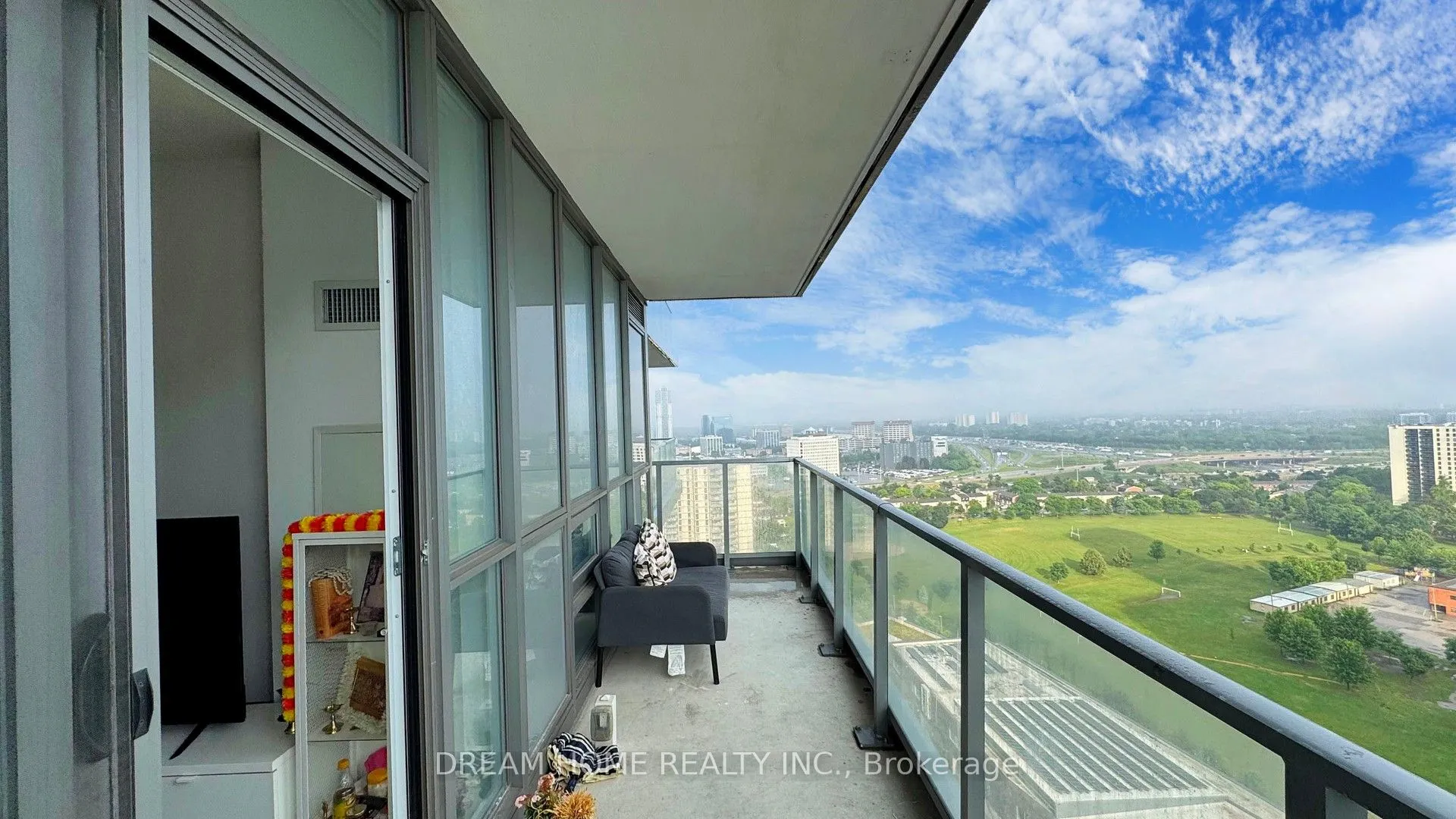 56 Forest Manor Road, #2303