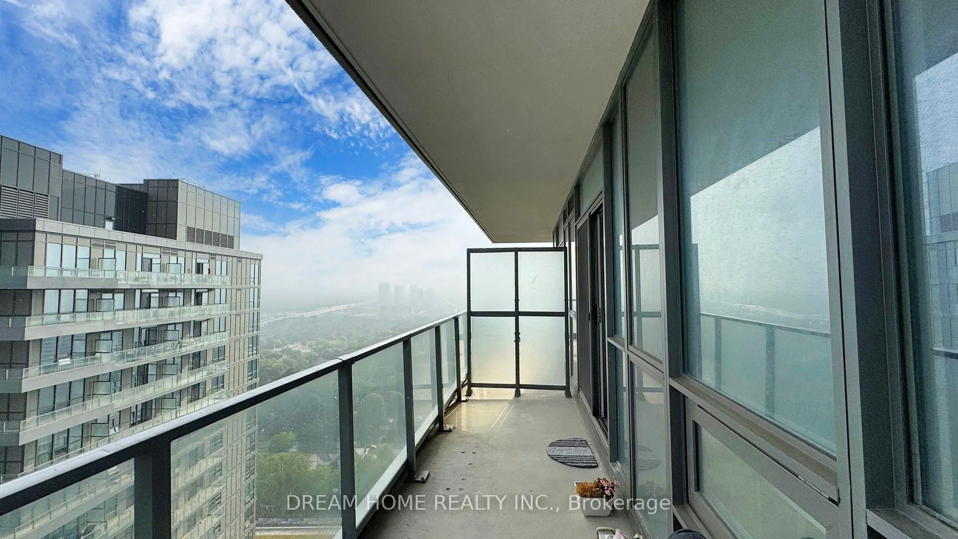 56 Forest Manor Road, #2303