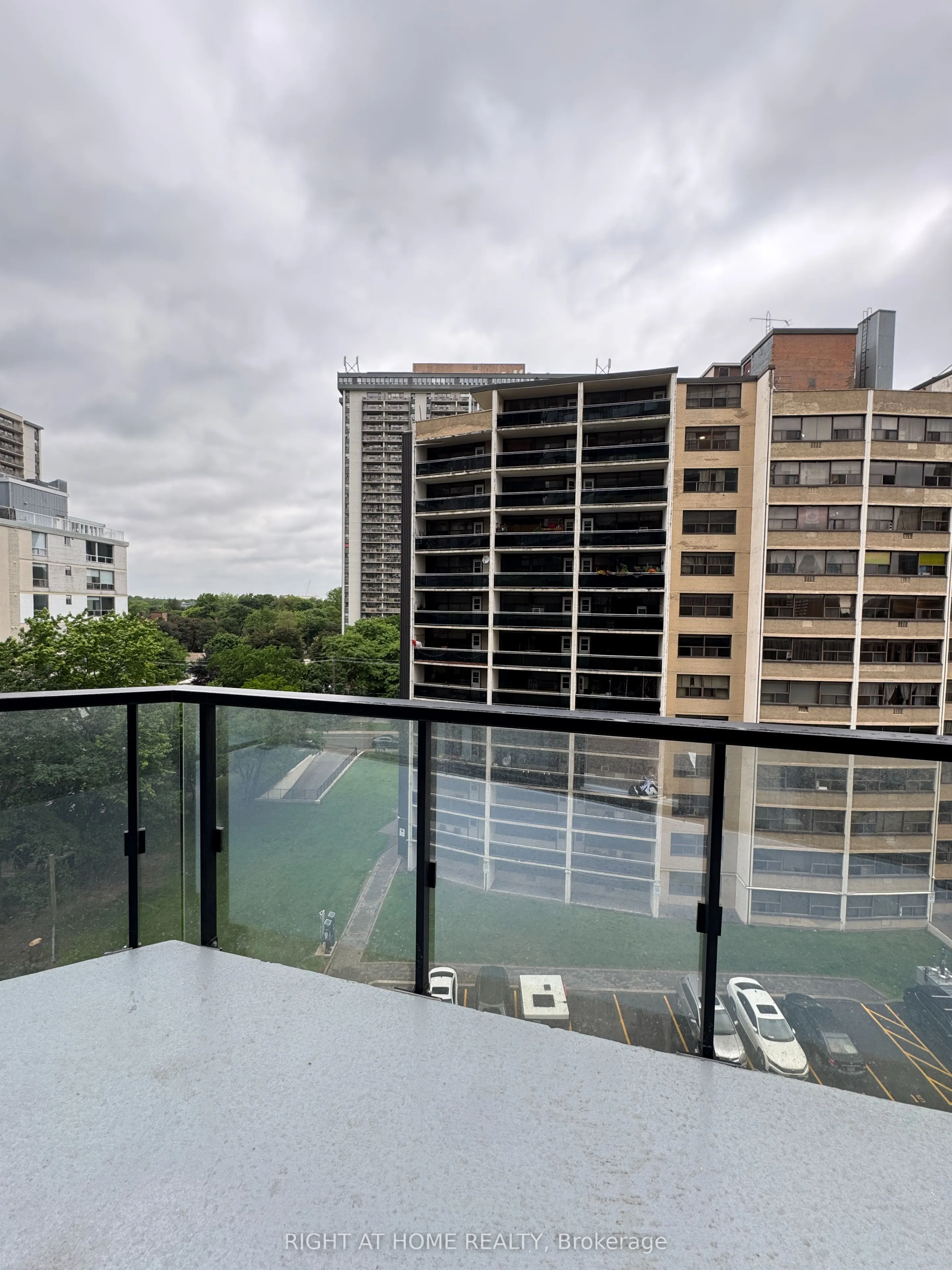 110 Broadway Avenue, #616N