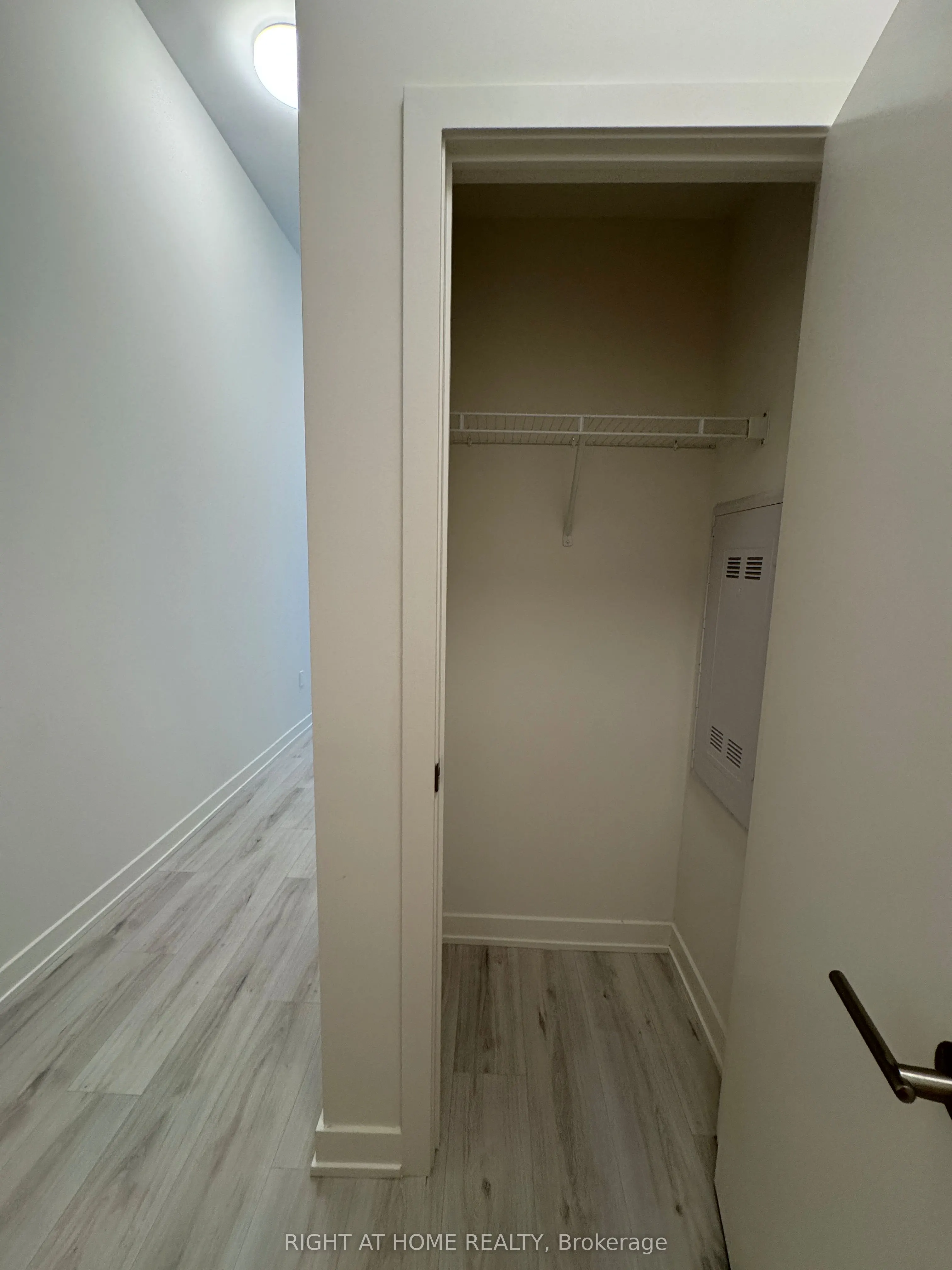 110 Broadway Avenue, #616N