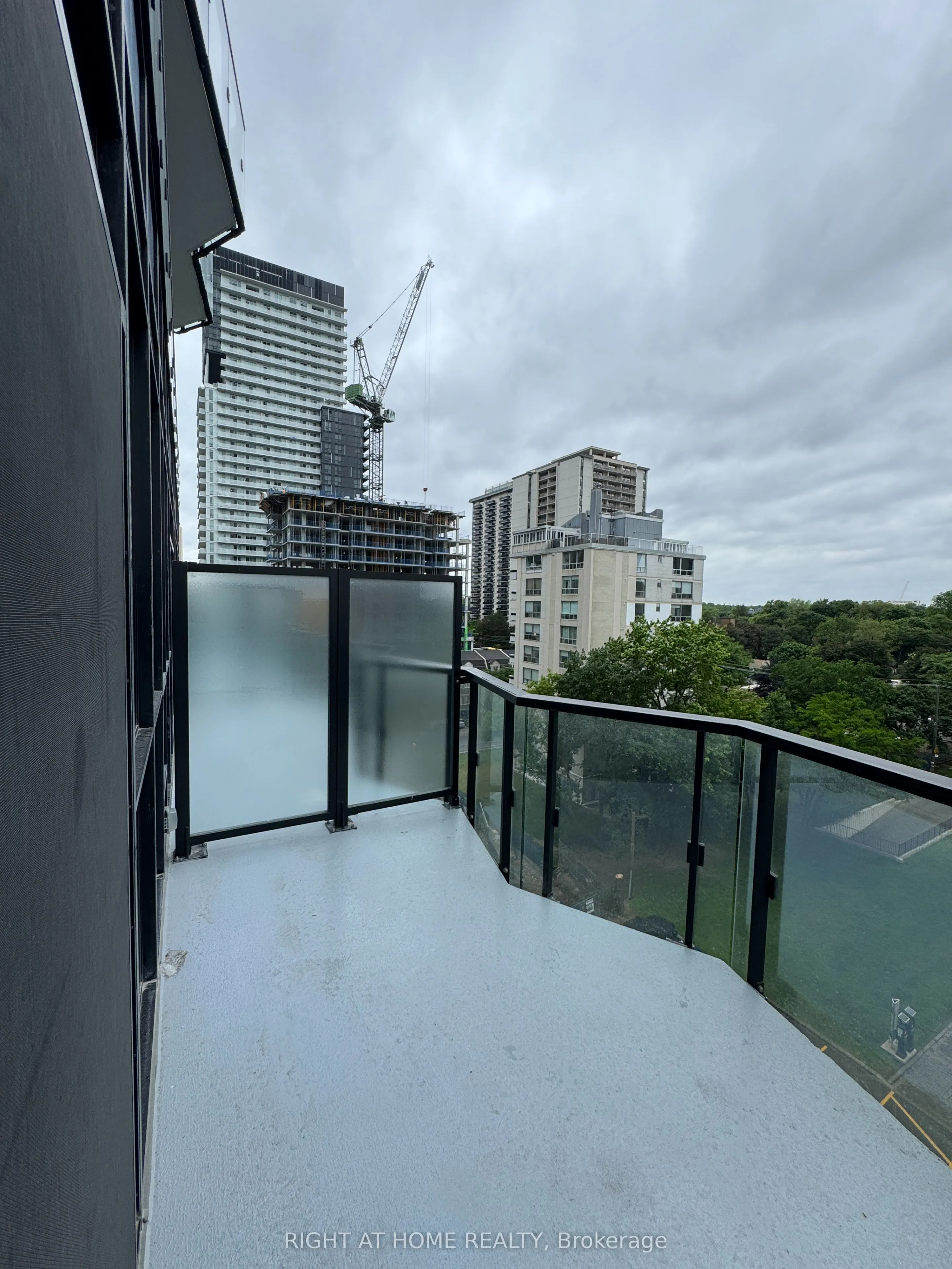 110 Broadway Avenue, #616N