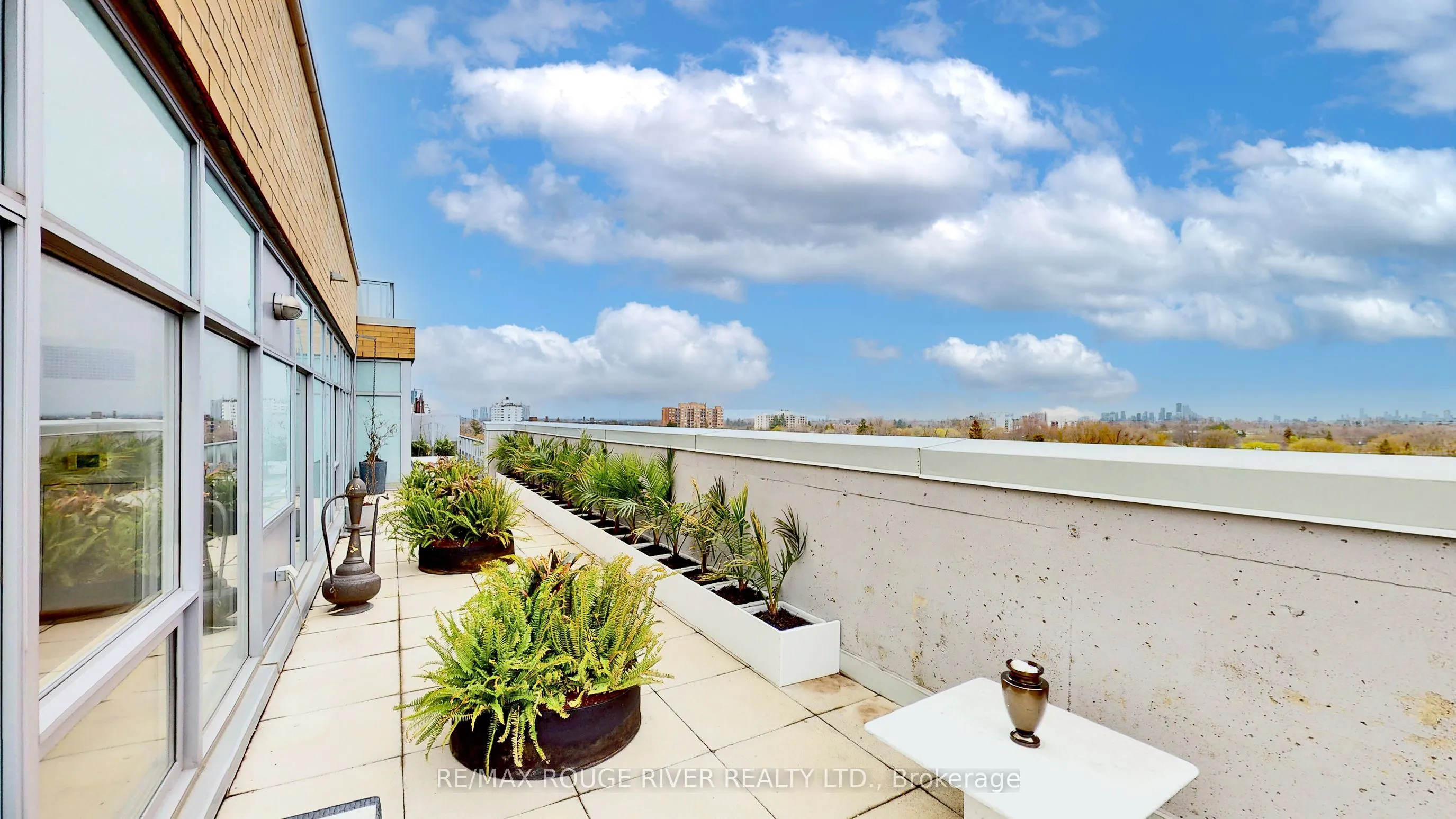 701 Sheppard Avenue W, #702