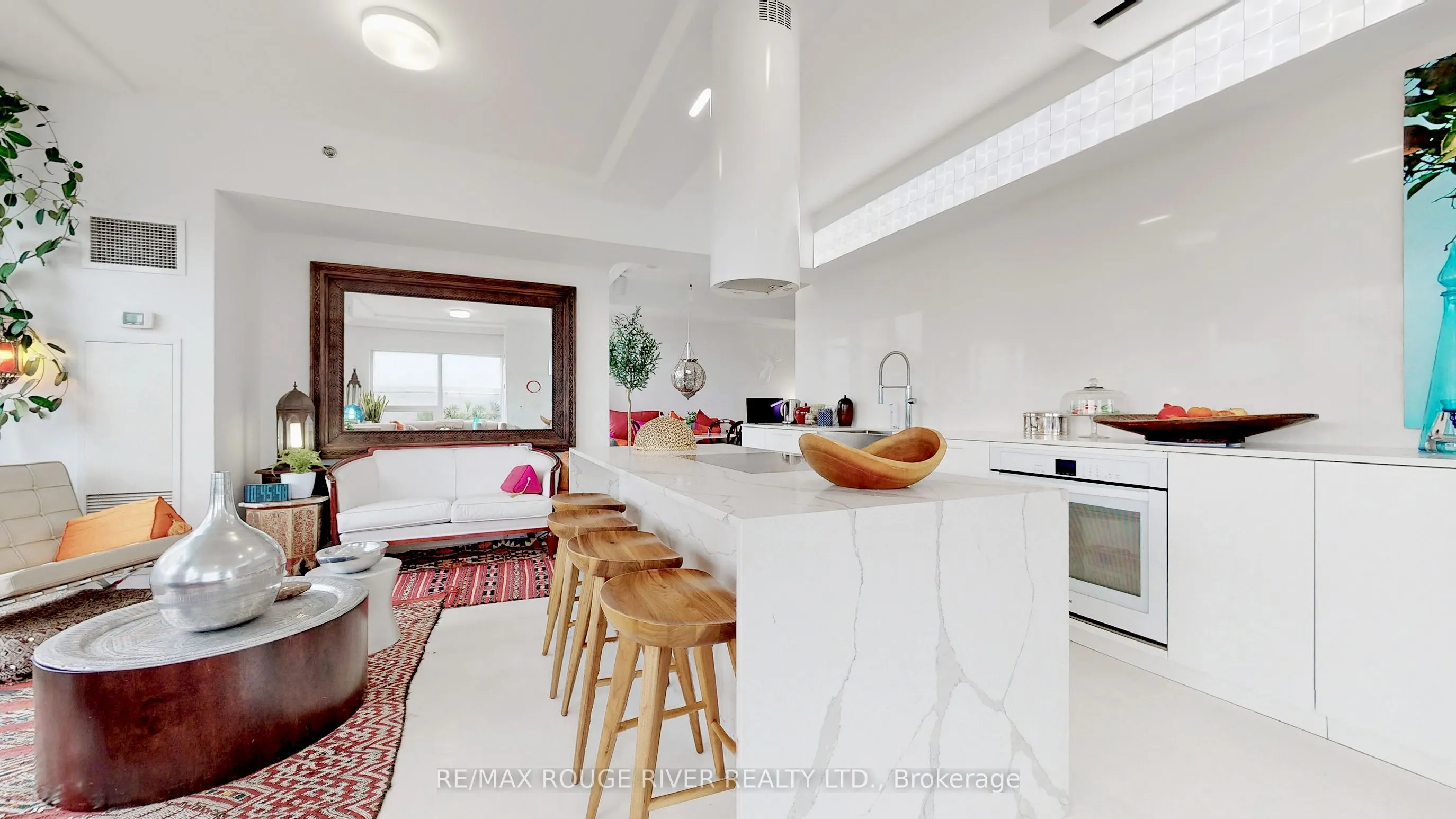 701 Sheppard Avenue W, #702