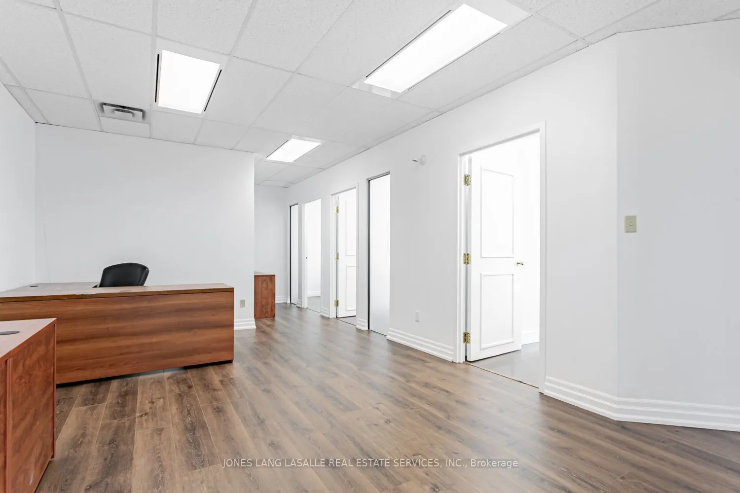 10 King Street E, #1401