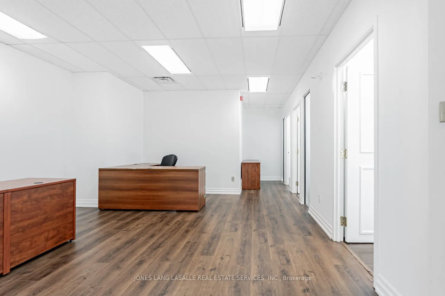 10 King Street E, #1401