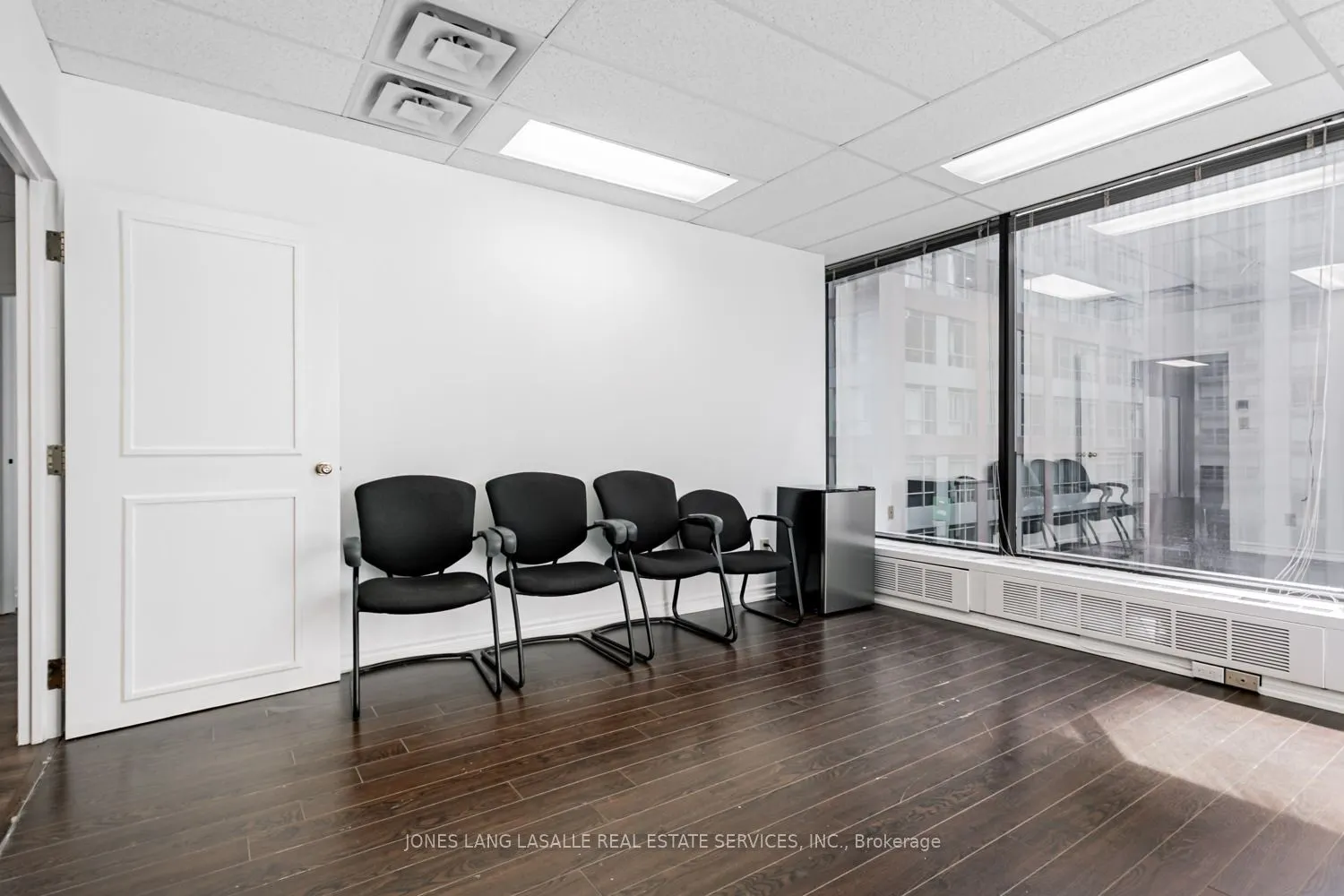 10 King Street E, #1401