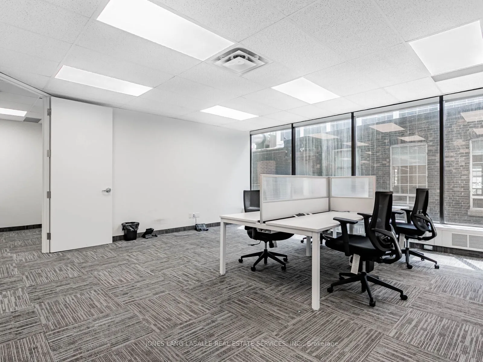 10 King Street E, #400