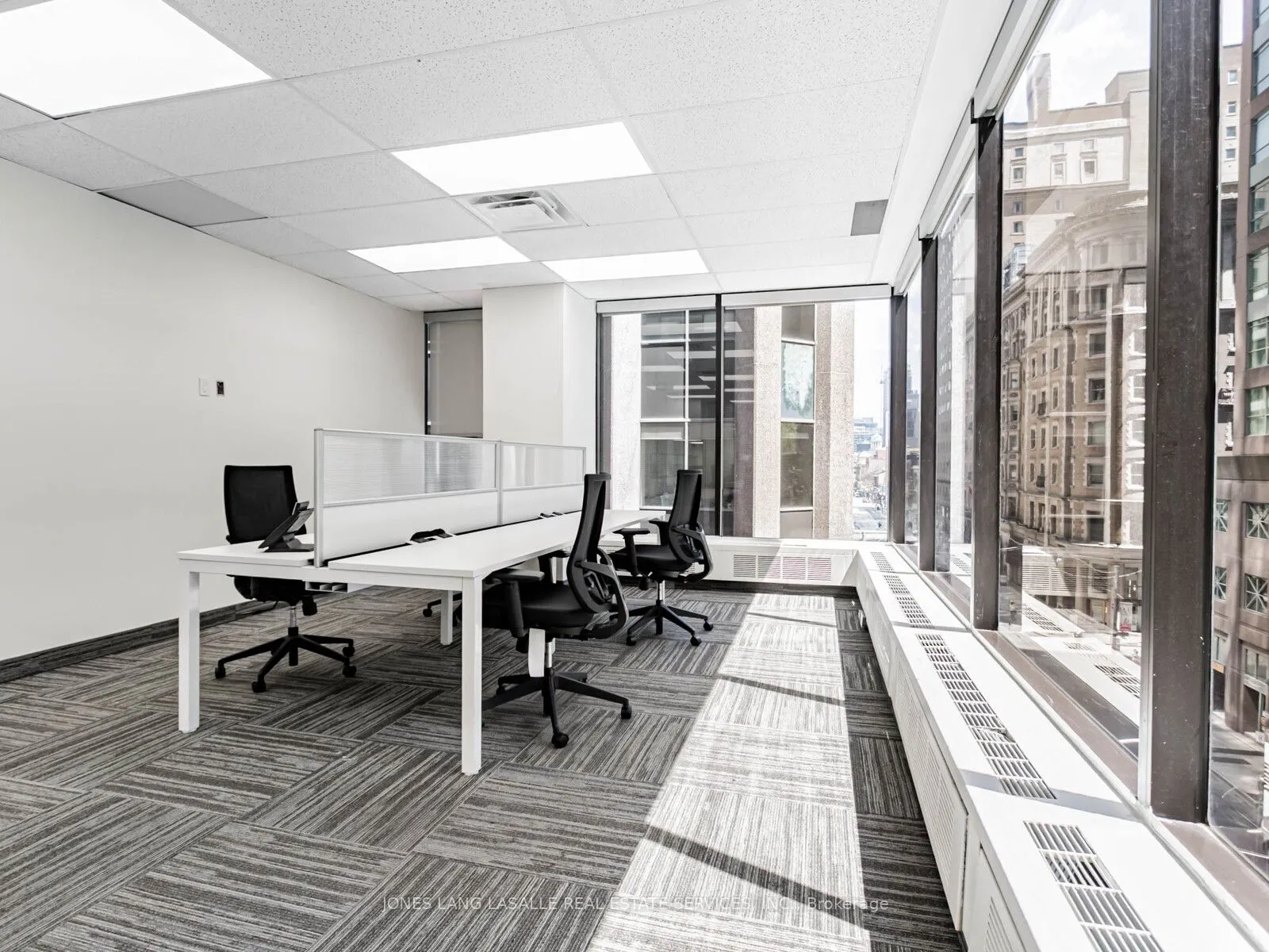 10 King Street E, #400