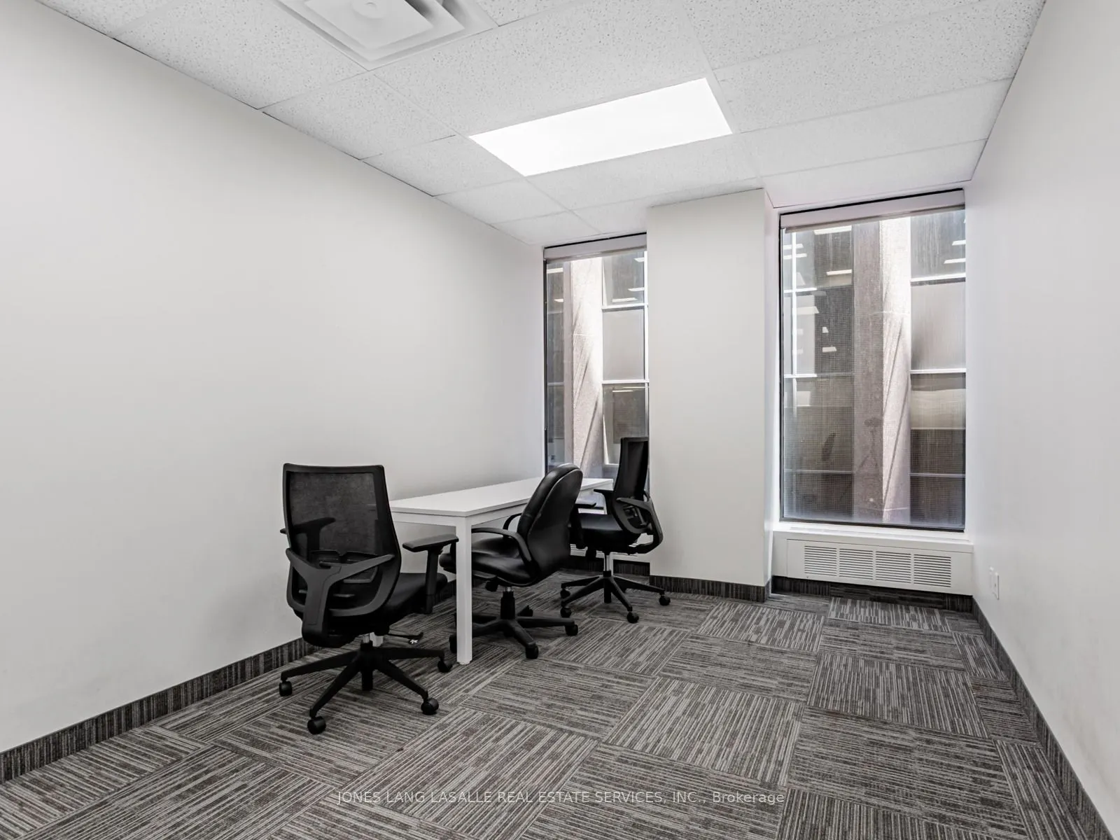 10 King Street E, #400