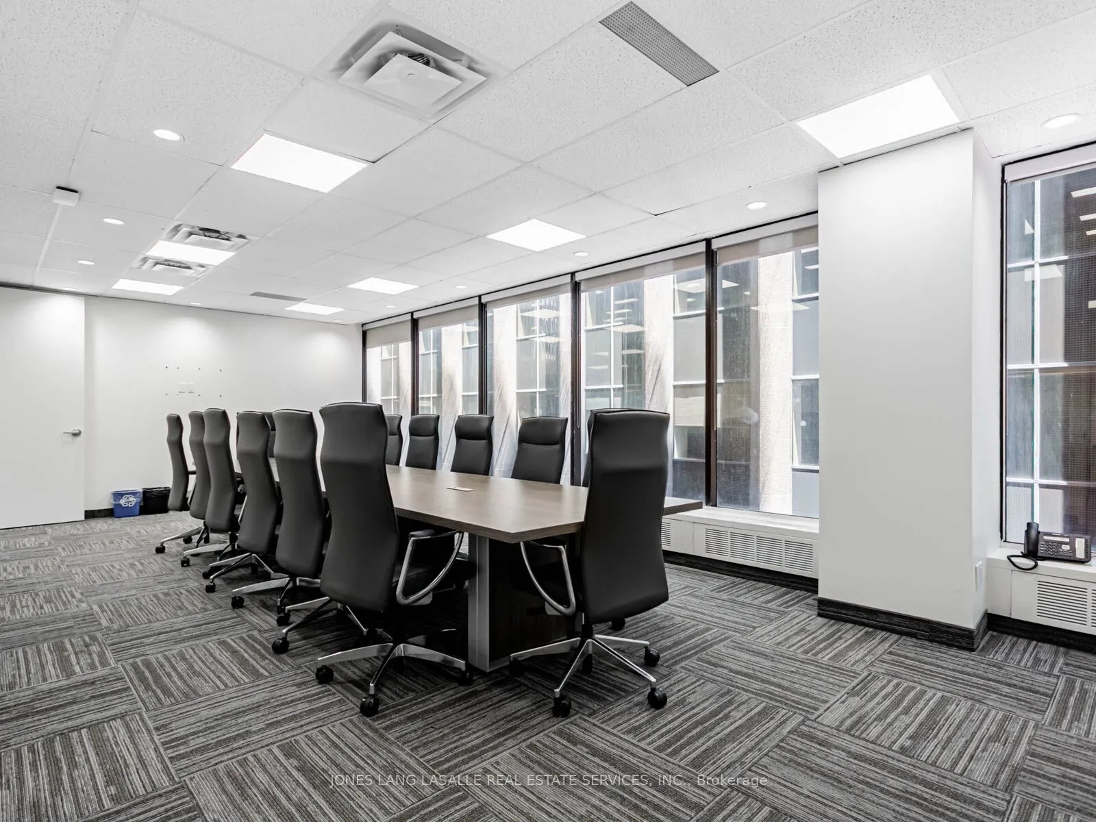 10 King Street E, #400