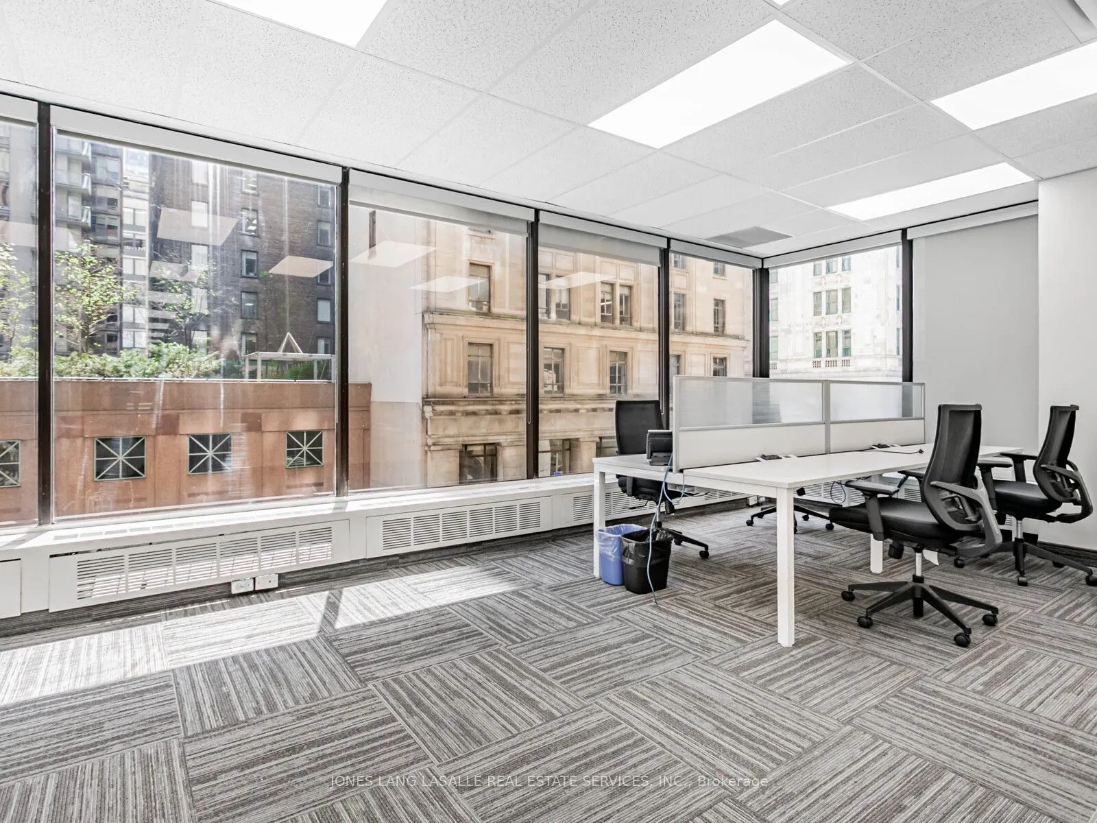 10 King Street E, #400