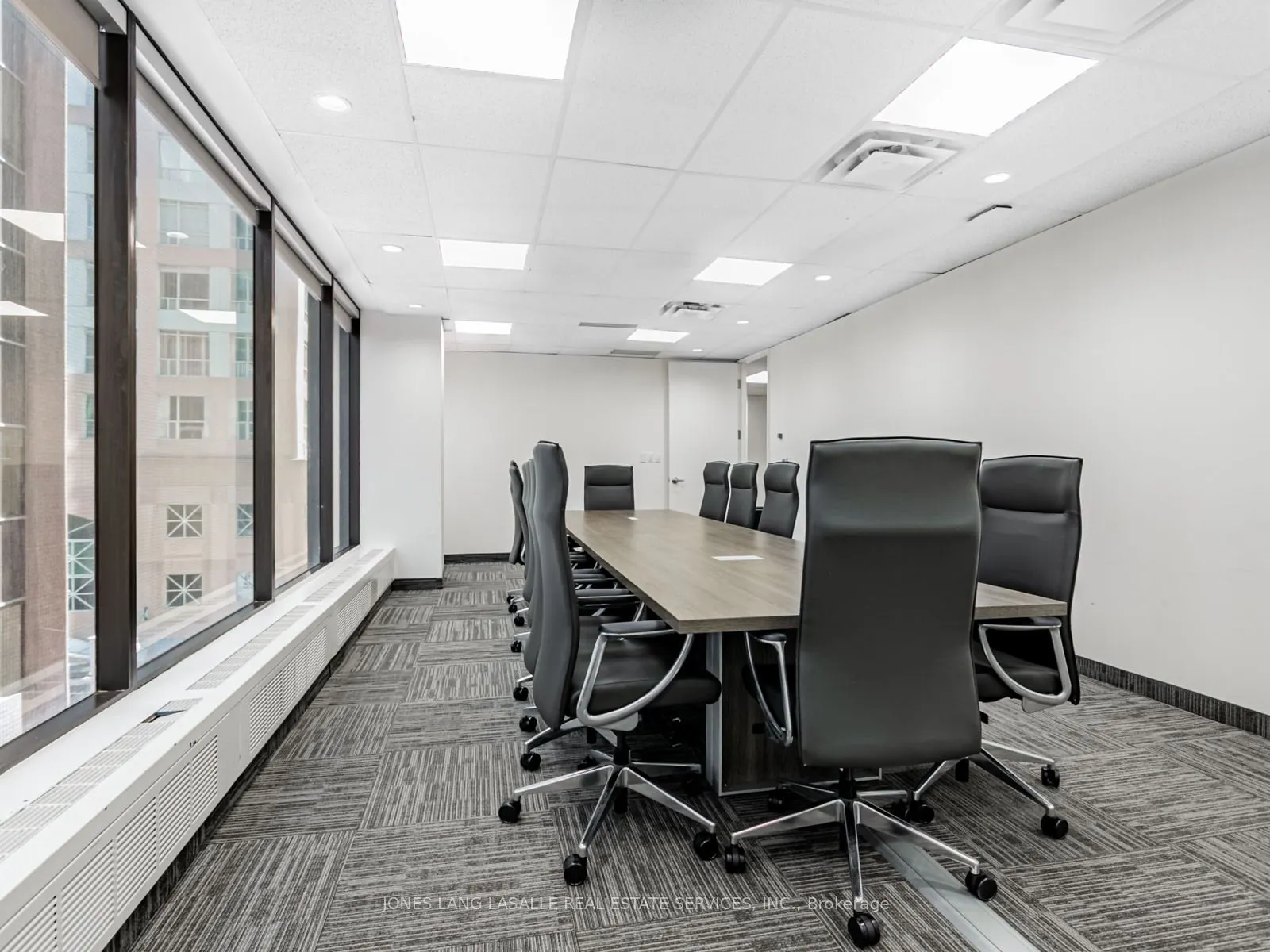 10 King Street E, #400
