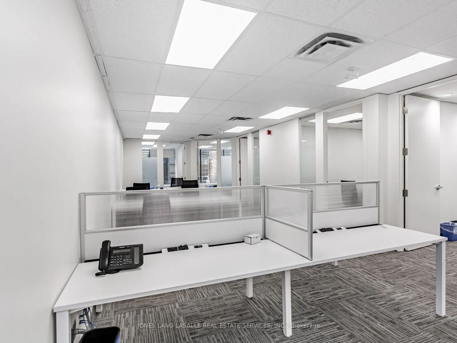 10 King Street E, #400