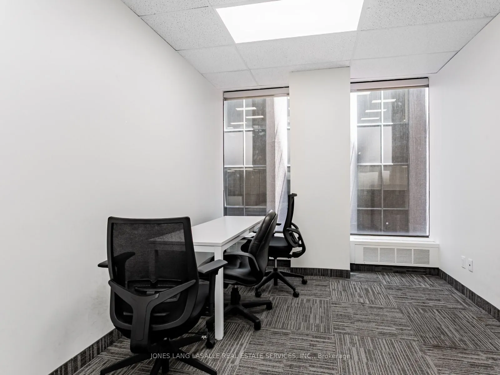 10 King Street E, #400