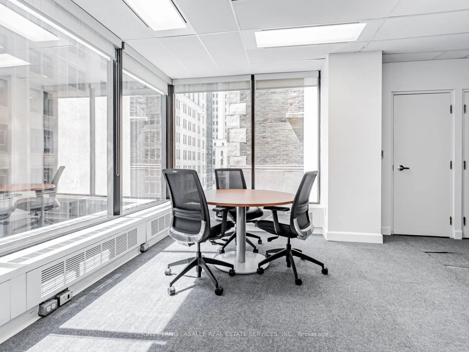10 King Street E, #801