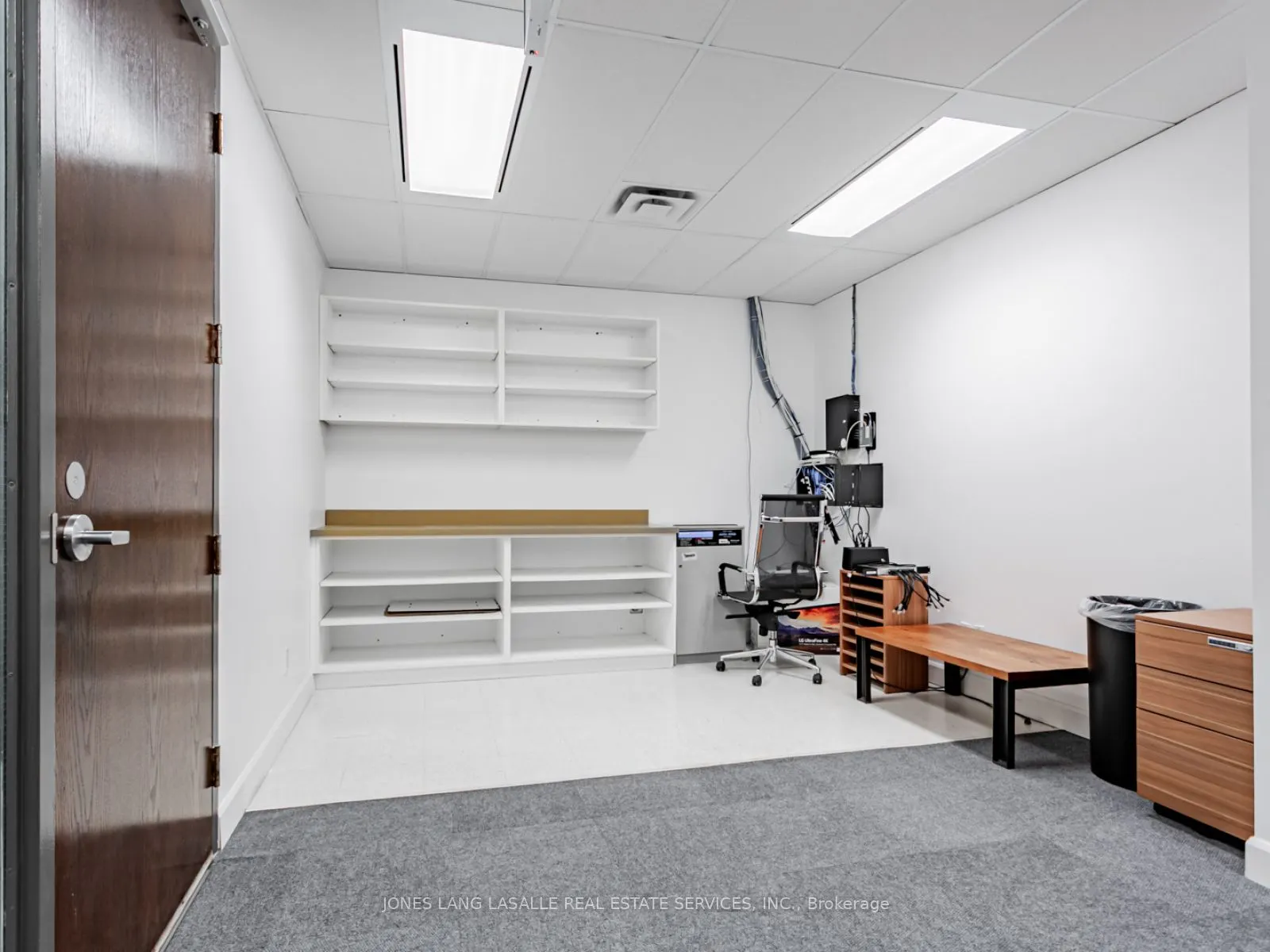 10 King Street E, #801