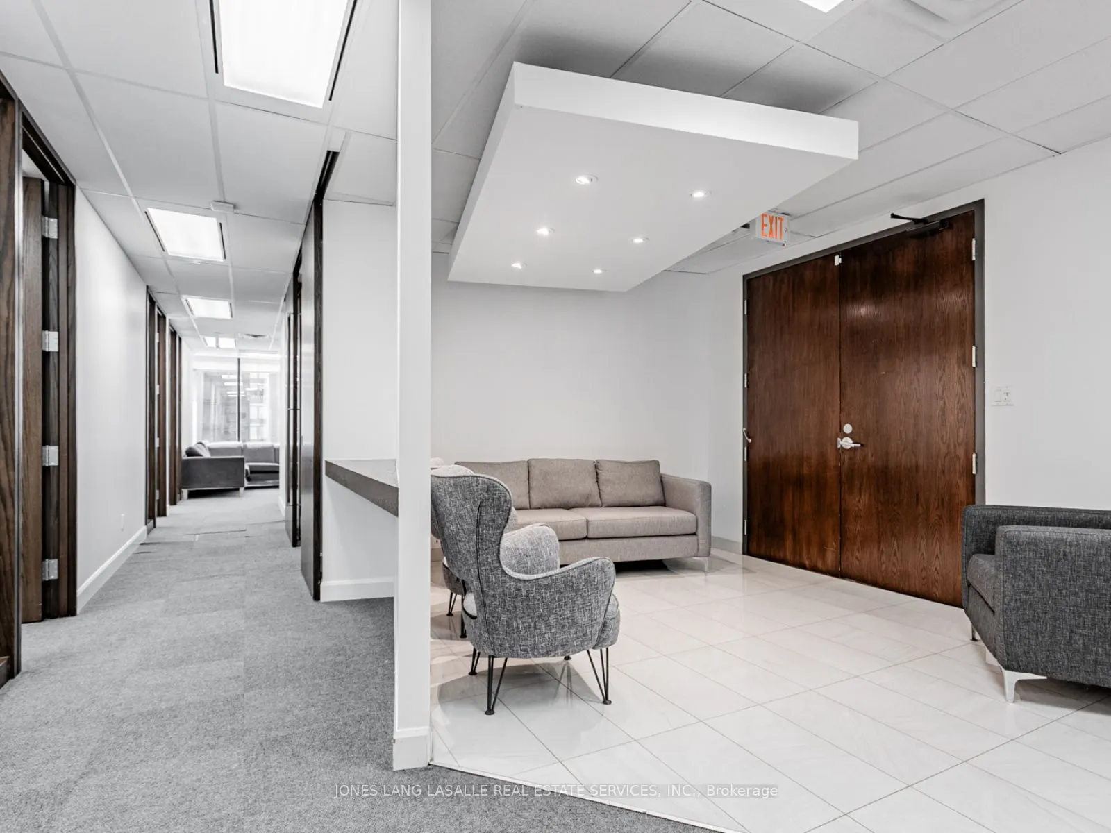 10 King Street E, #801