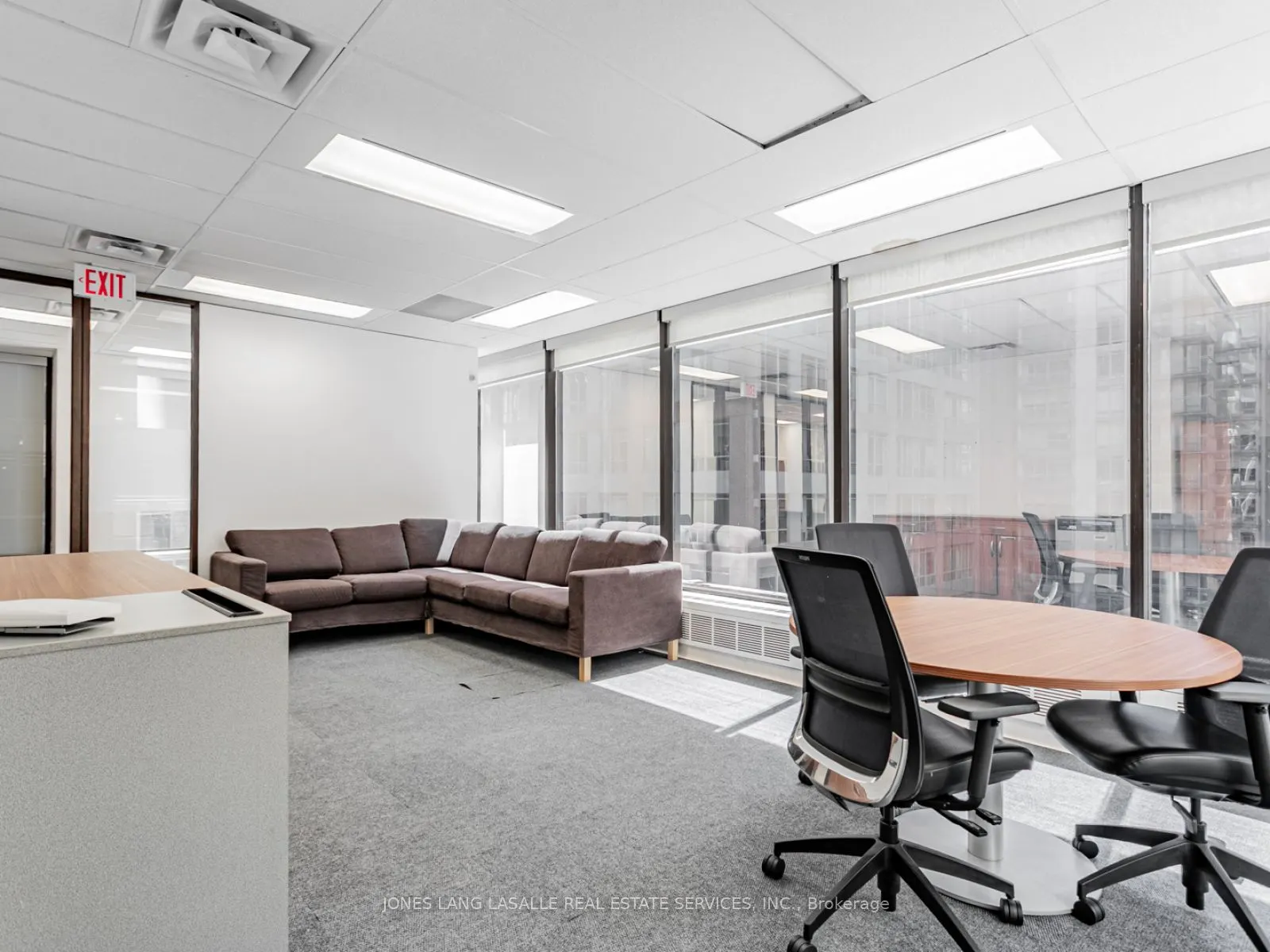 10 King Street E, #801