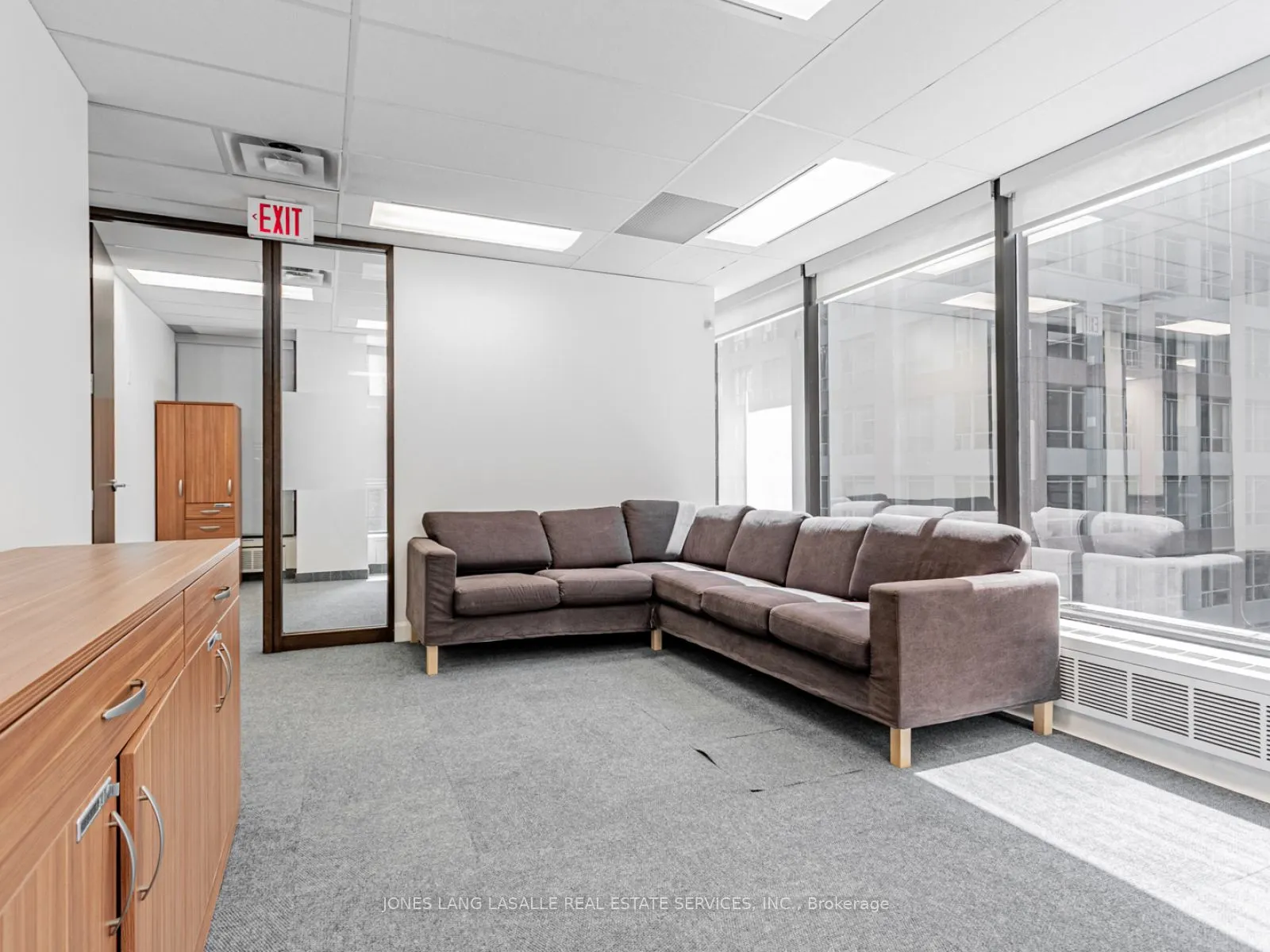 10 King Street E, #801
