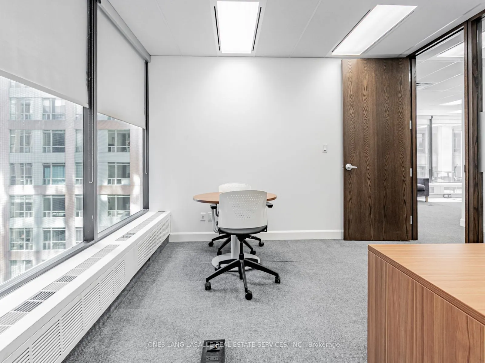 10 King Street E, #801