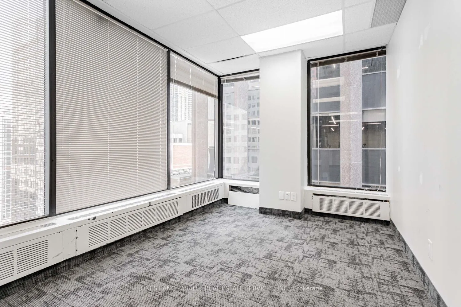 10 King Street E, #1250