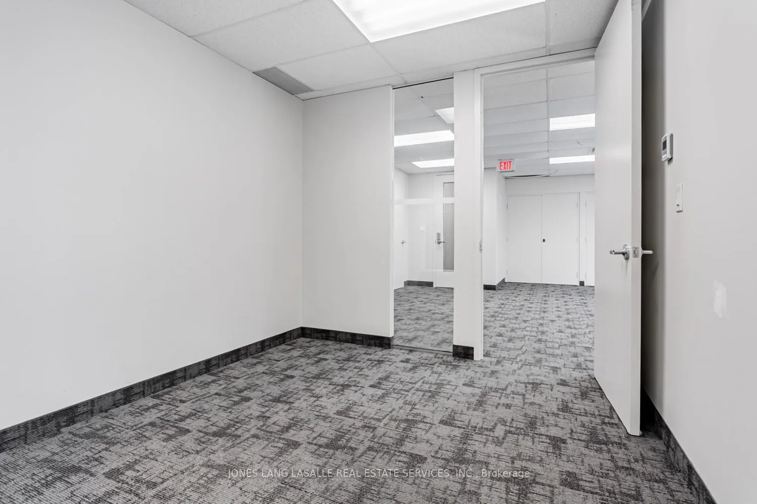 10 King Street E, #1250