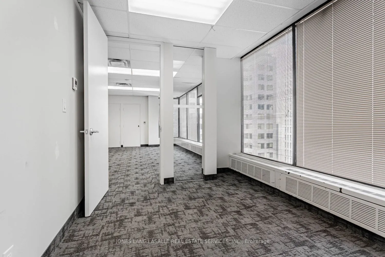 10 King Street E, #1250