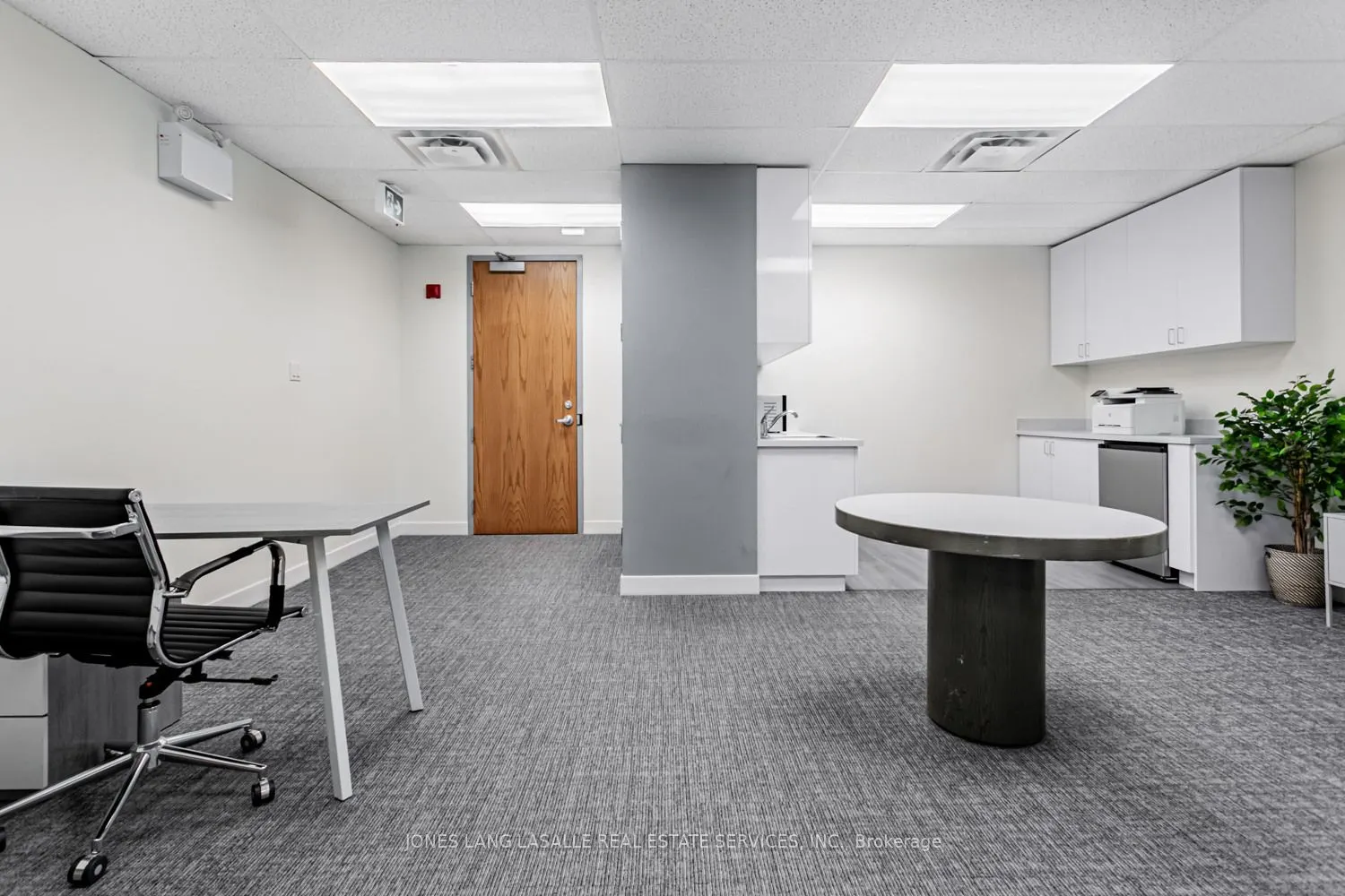 10 King Street E, #1200