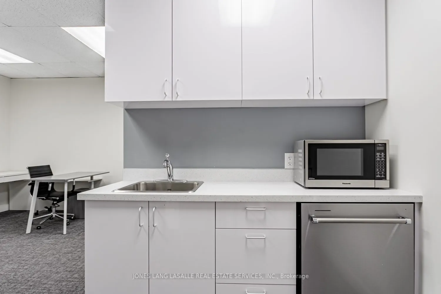 10 King Street E, #1200
