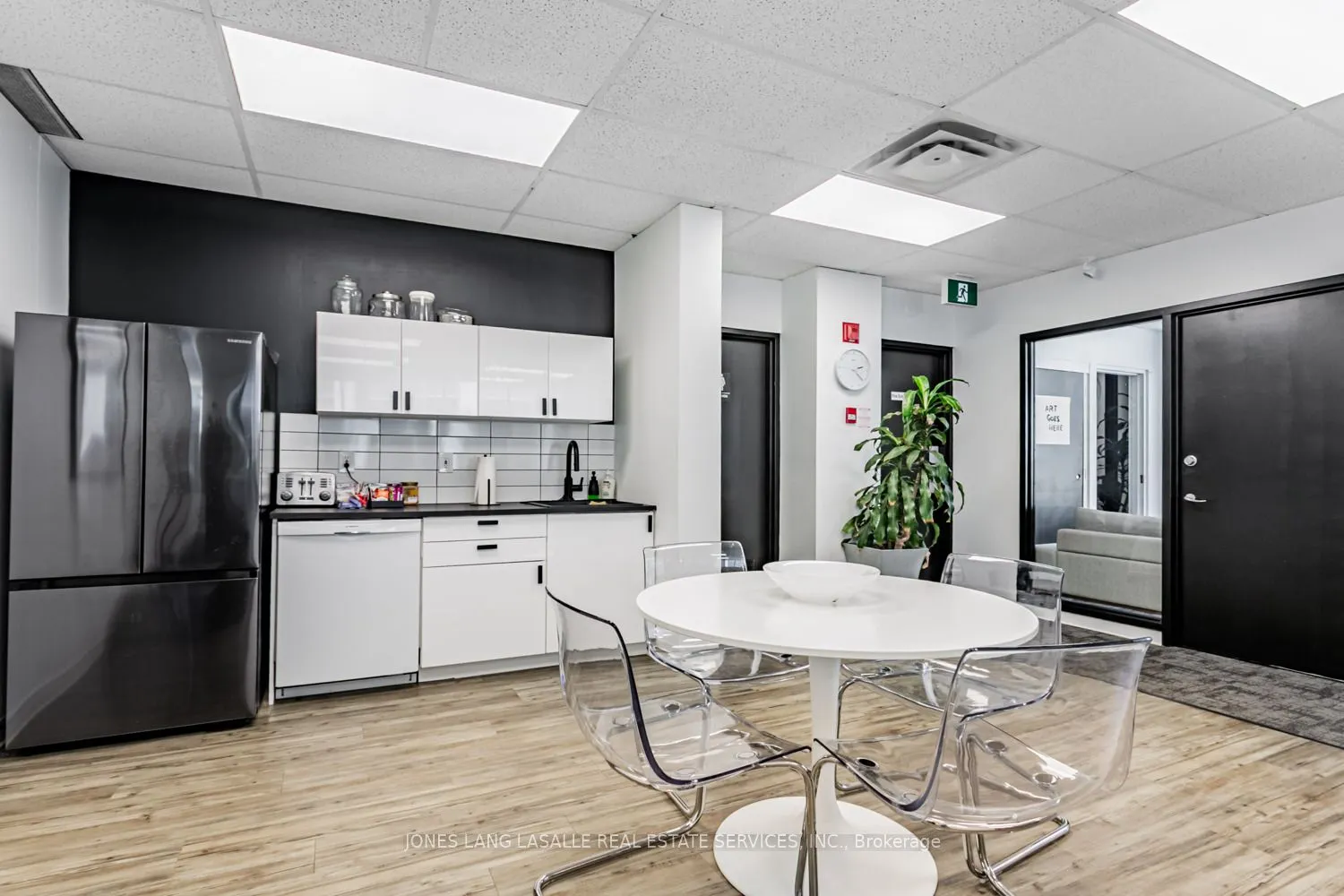 10 King Street E, #1100